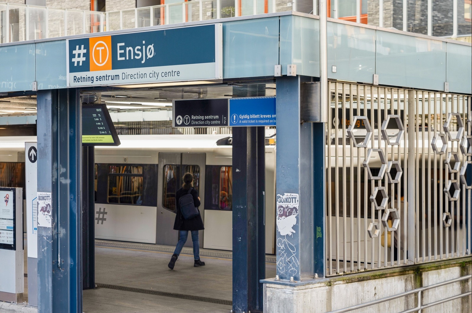 Ensjø t-banestopp i umiddelbar nærhet Galleribilde