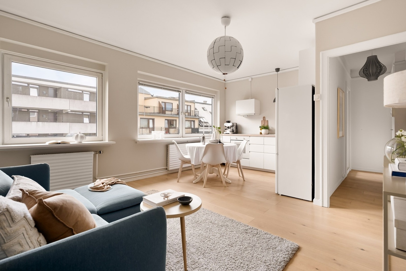 En lys og tiltalende 2-roms selveier med meget sentral beliggenhet på Majorstuen. Galleribilde