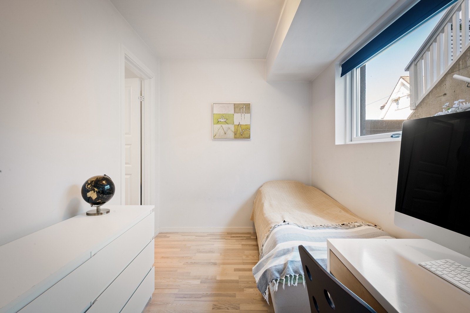 Del av kjeller med egen inngang (ikke godkjent for varig opphold) Galleribilde