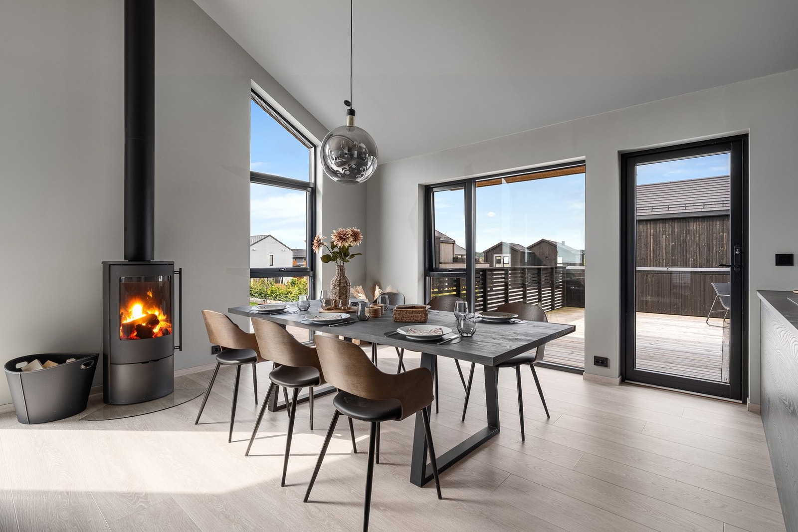 Utgang til stor terrasse Galleribilde