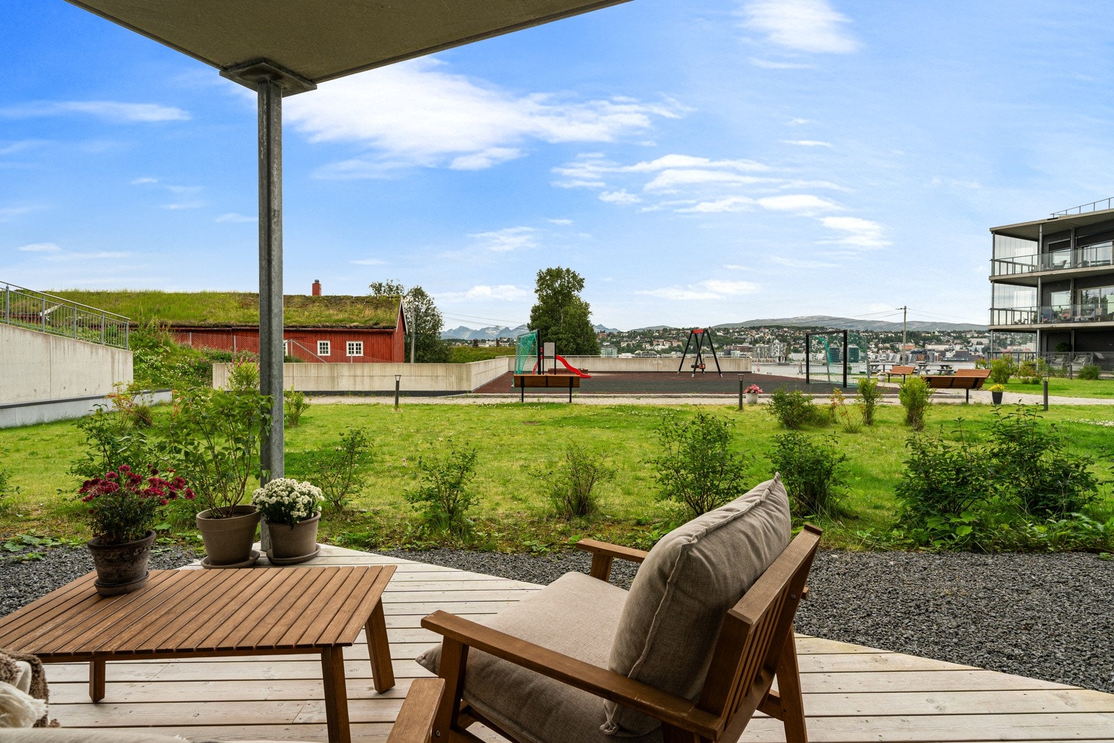 Vestvendt beliggenhet med svært gode solforhold. Galleribilde