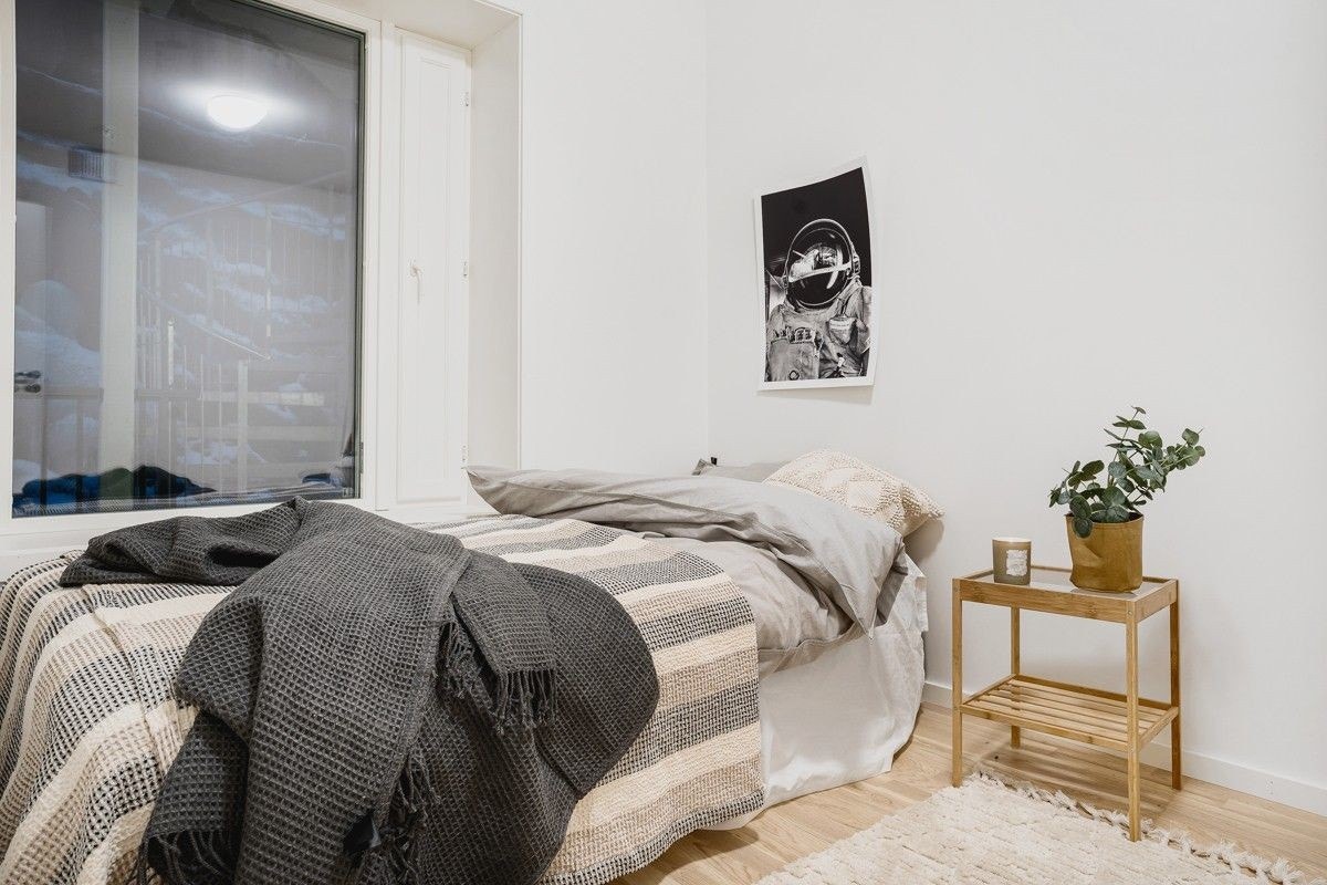 Soverom 3 byr på flere muligheter - her vist innredet som et hyggelig og funksjonelt soverom. Galleribilde