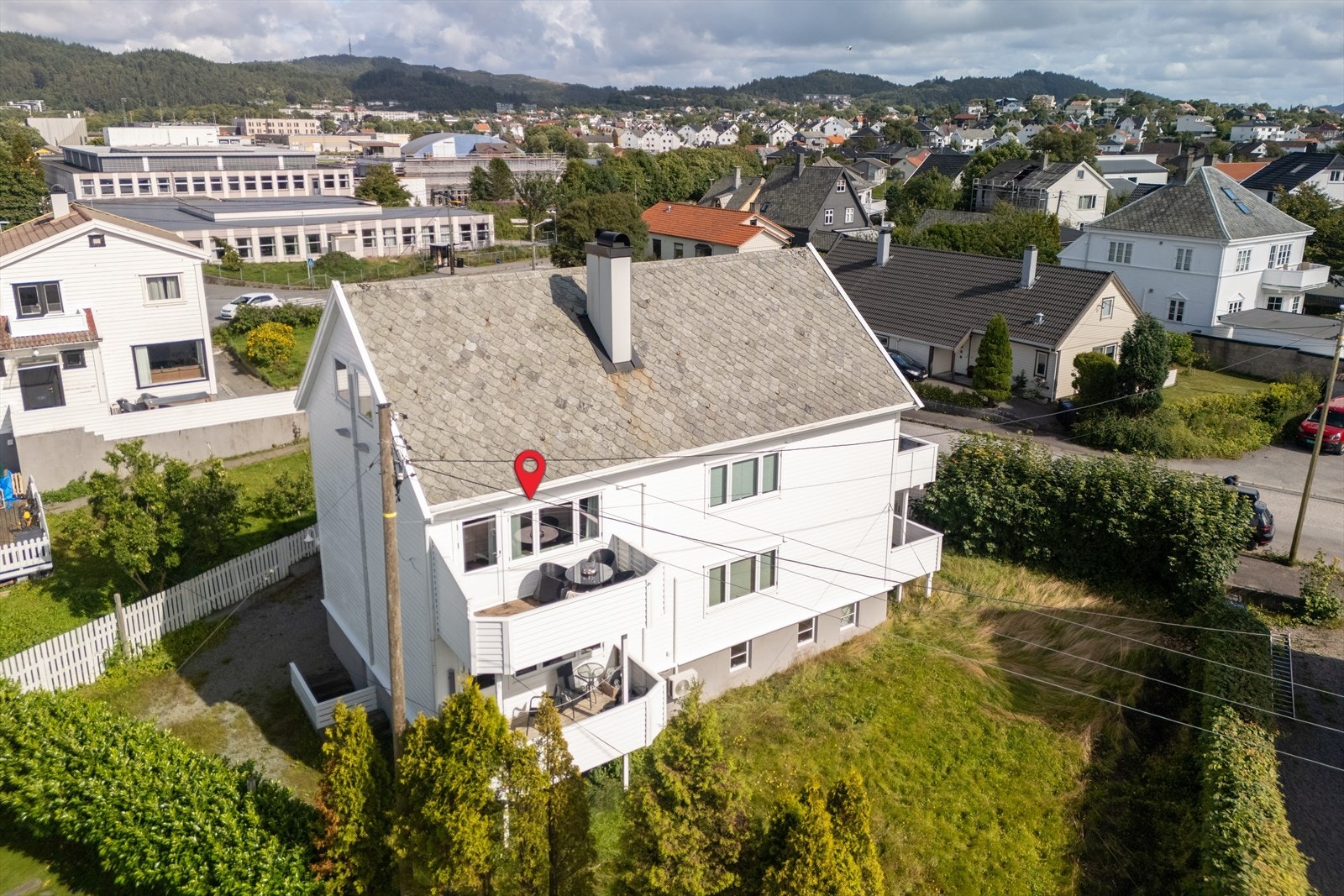 Boligen har en sentral beliggenhet i Haugesund. Galleribilde