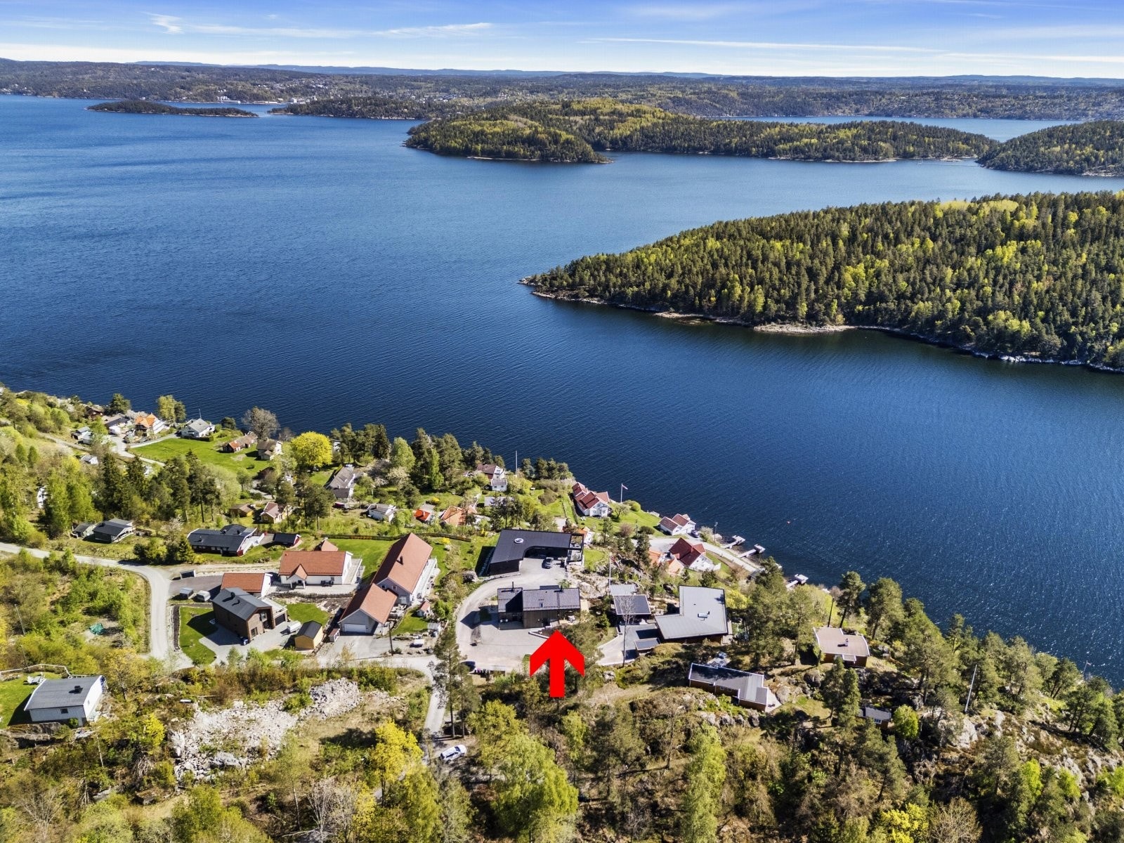 Dronefoto over området. Galleribilde