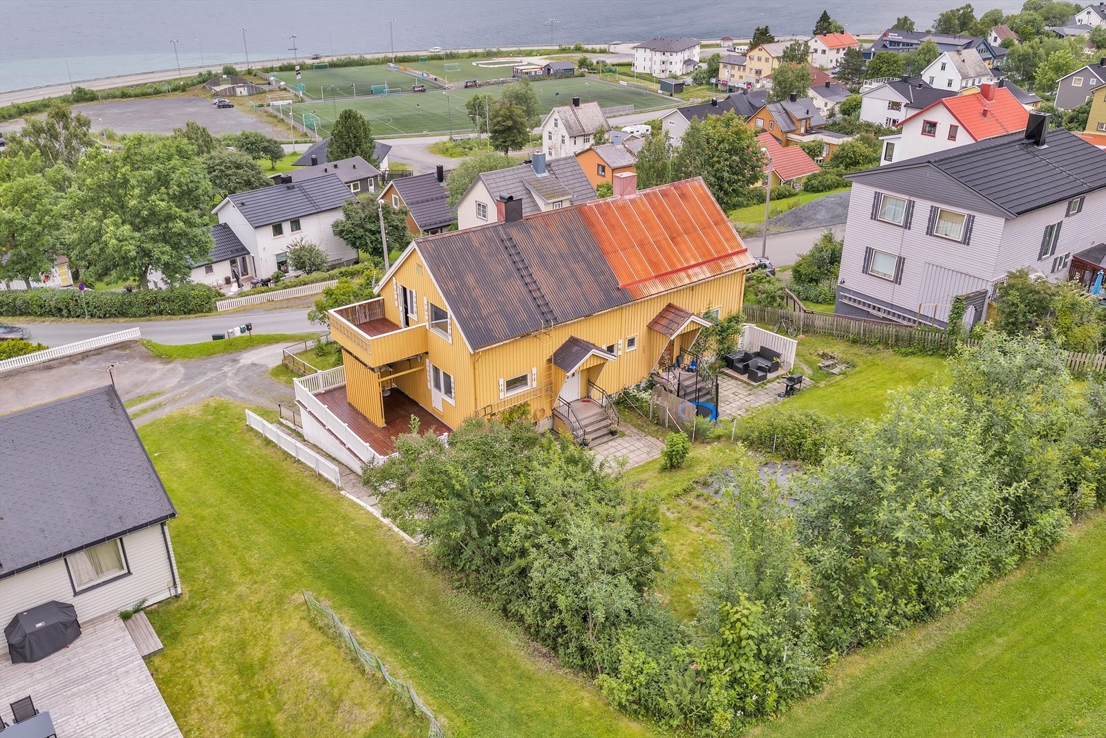 Emera eiendomsmegling v/Thea Borch ønsker velkommen til visning i Åsveien 71! Galleribilde