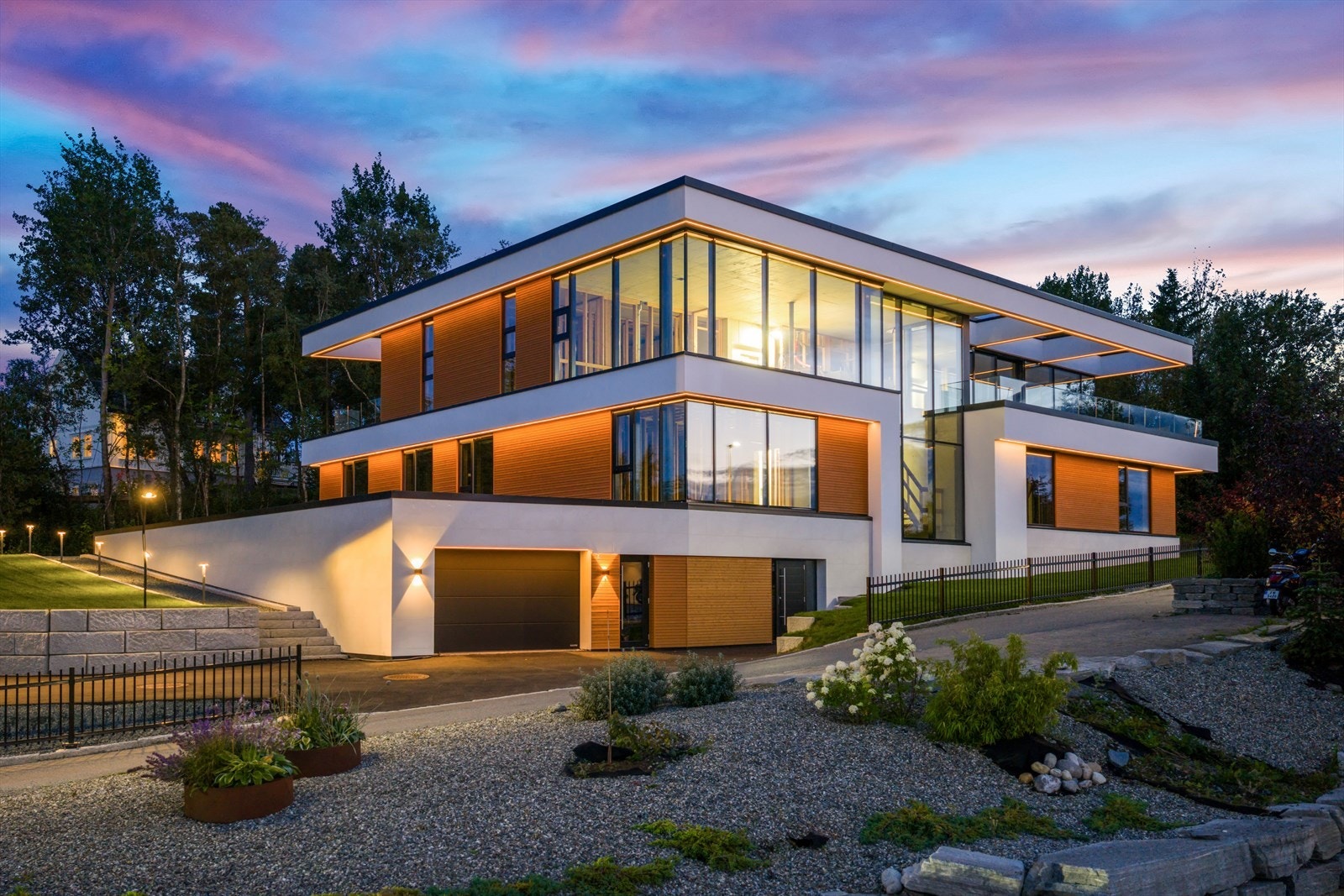 Villa Humlehaugen - en sjelden mulighet til å ferdigstille et arkitekttegnet boligprosjekt i absolutt toppklasse. SE VIDEO (Link i annonse) Galleribilde
