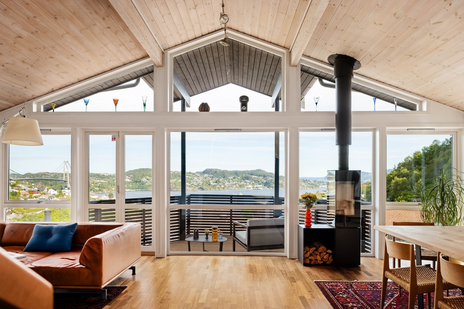 Aktiv Eiendomsmegling v/Sigbjørn Helland har gleden av å presentere Skålevikstølen 7A! Foto: Alex Coppo. Galleribilde
