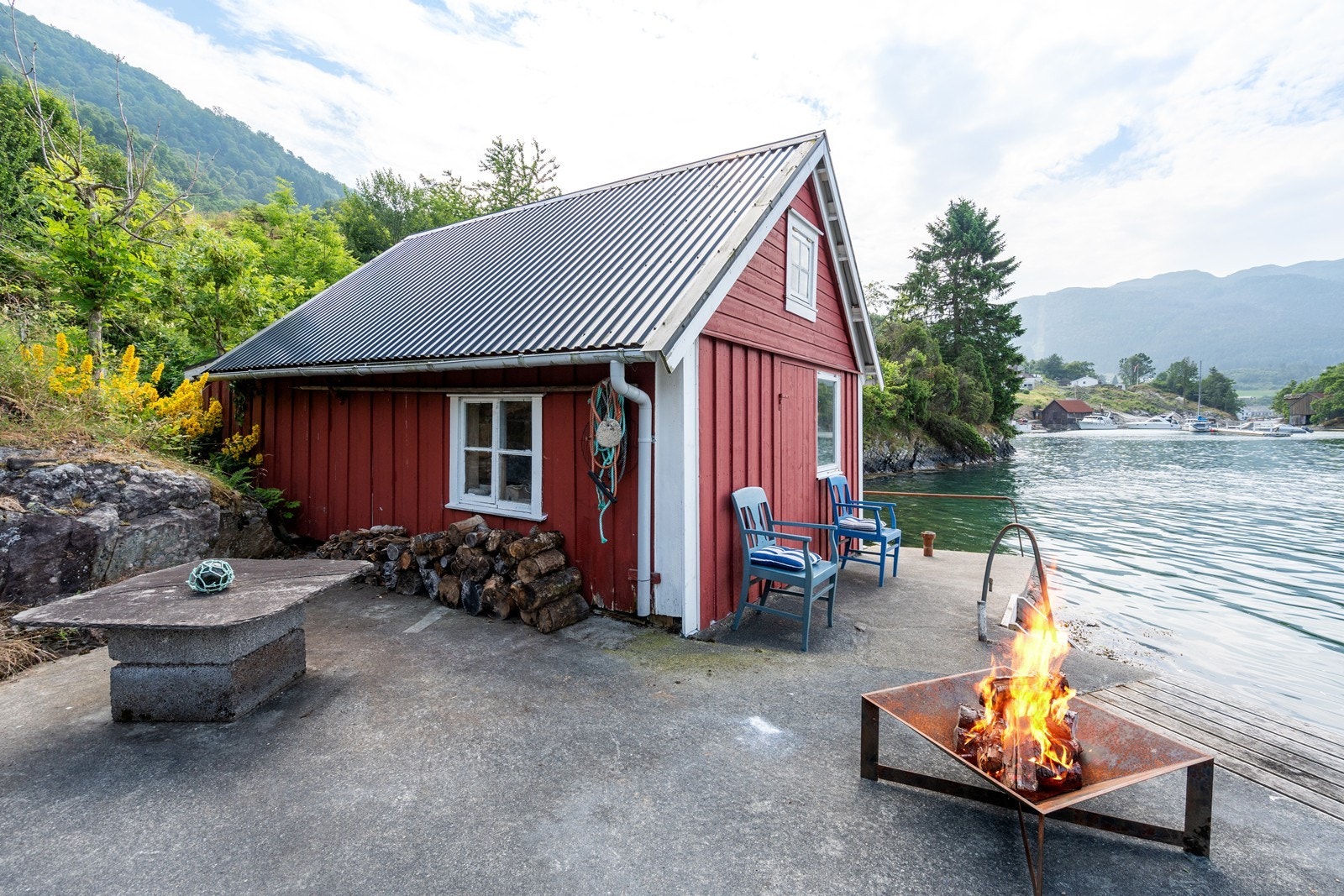 Flotte sommerdager kan nytes ved sjøen! Galleribilde