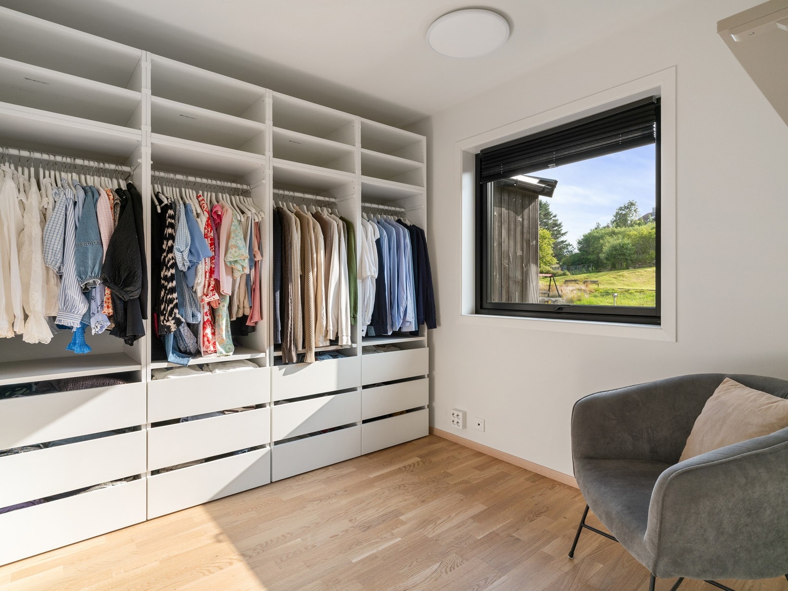 Soverom 3, som brukes som walk-in closet i dag. Galleribilde
