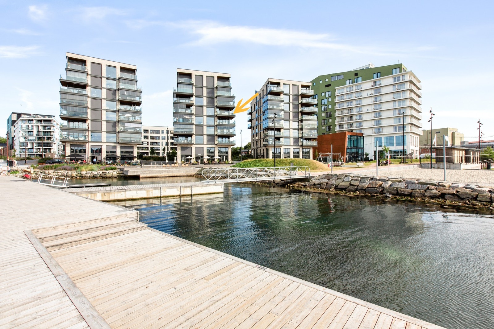 Verket er en urban bydel beliggende attraktivt, nær sjøen. Galleribilde