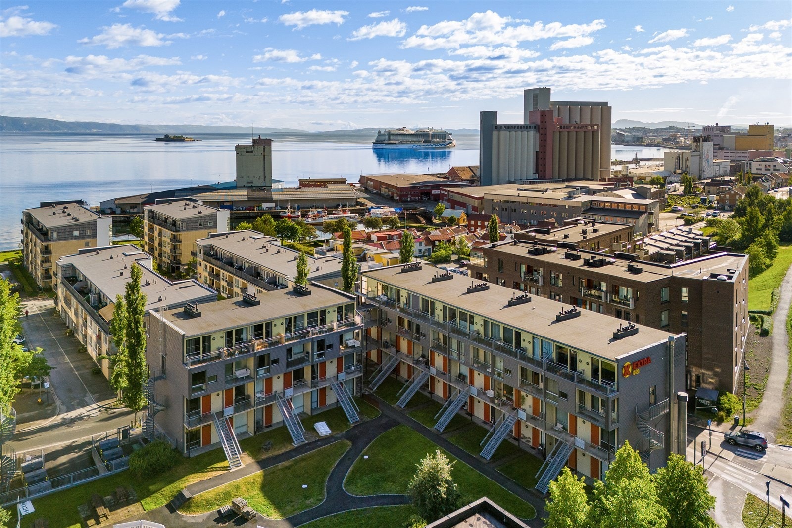 Med sin attraktive beliggenhet langs Trondheimsfjorden er Ilsvika et ettertraktet boligområde for mange. Galleribilde