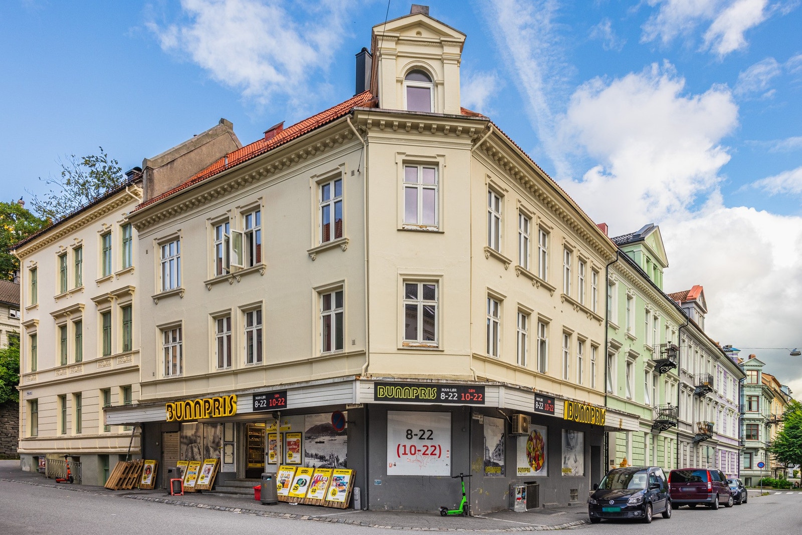 Boligen har en fantastisk beliggenhet i hjertet av Møhlenpris og Bergen. Galleribilde