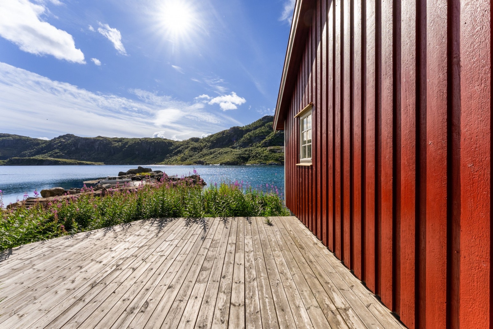 Naturtomten byr på fine uteområder. Galleribilde
