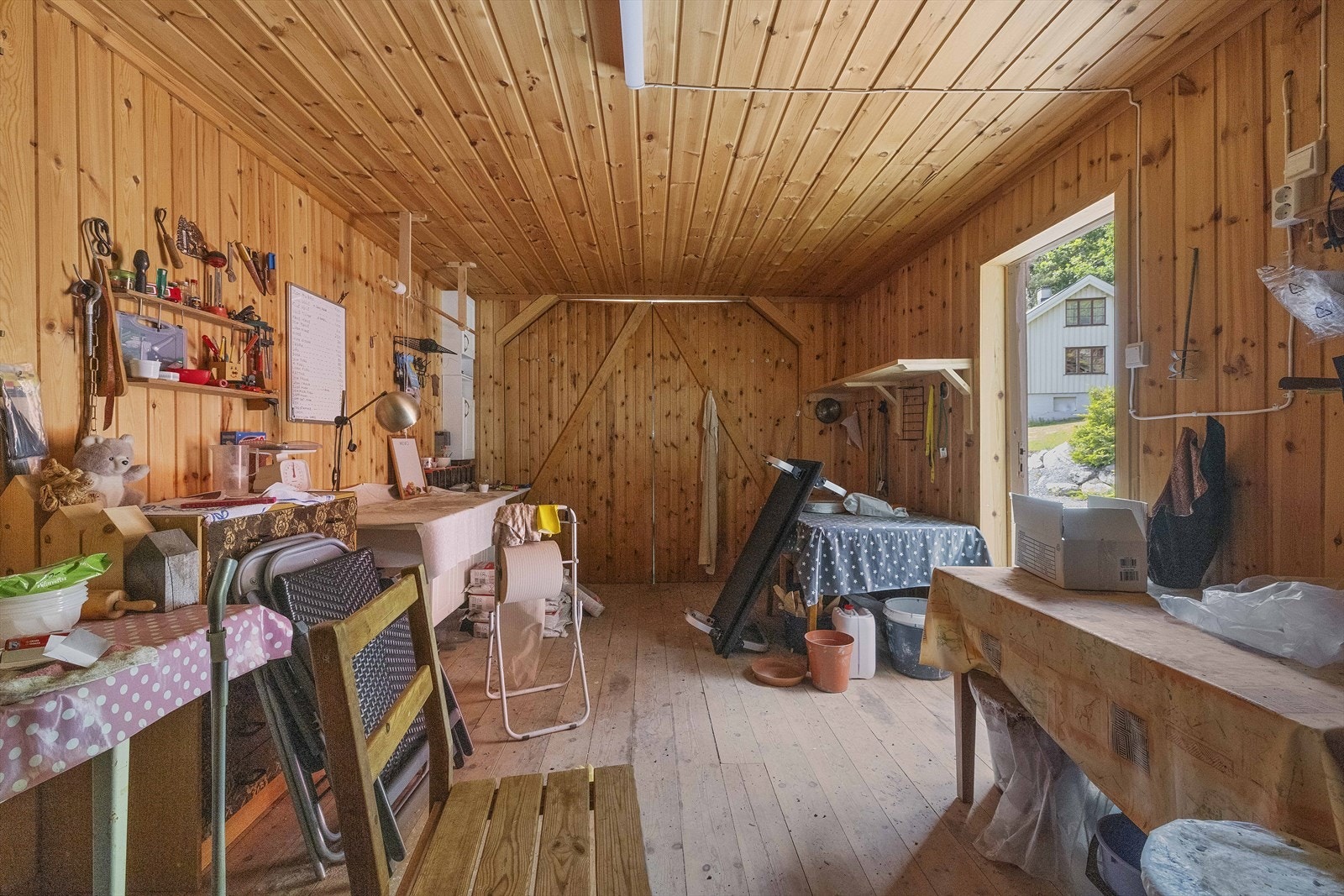 Et av flere rom i driftsbygningen. Galleribilde
