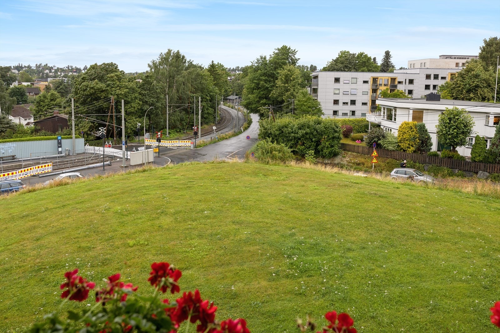 Store grøntareler i front av balkong Galleribilde