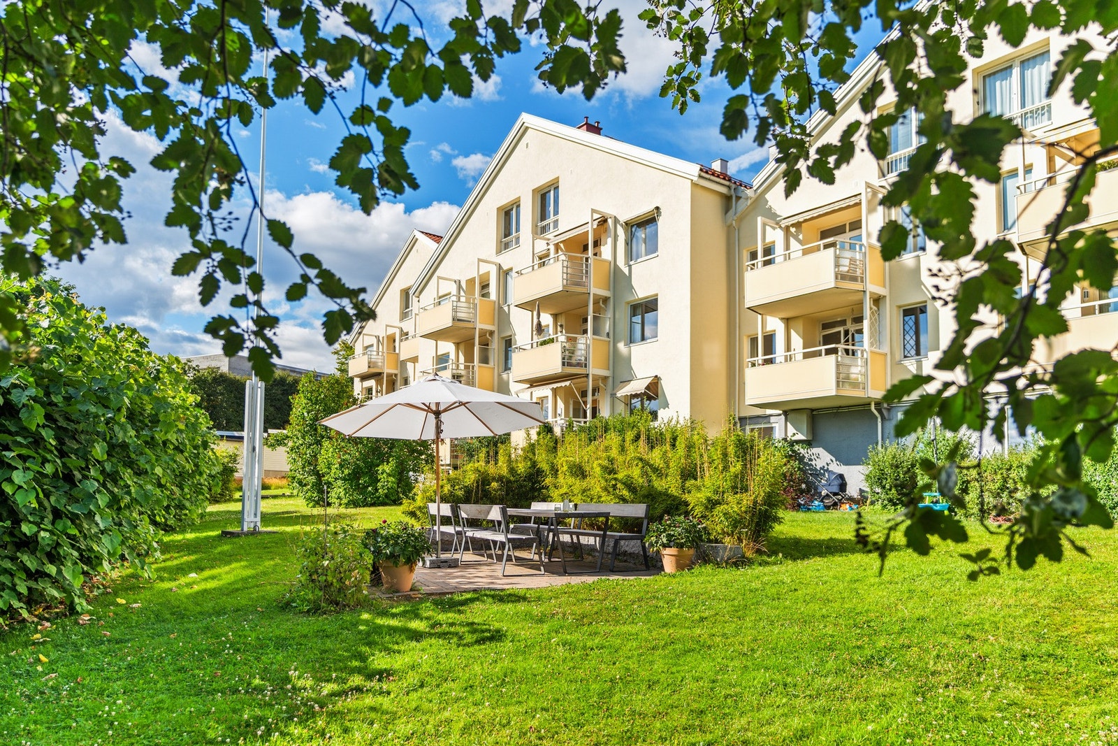 Et veldrevet boligaksjeselskap med god vedlikeholdshistorikk, økonomistyring, bergvarmeanlegg og hyggelig naboforhold. Galleribilde