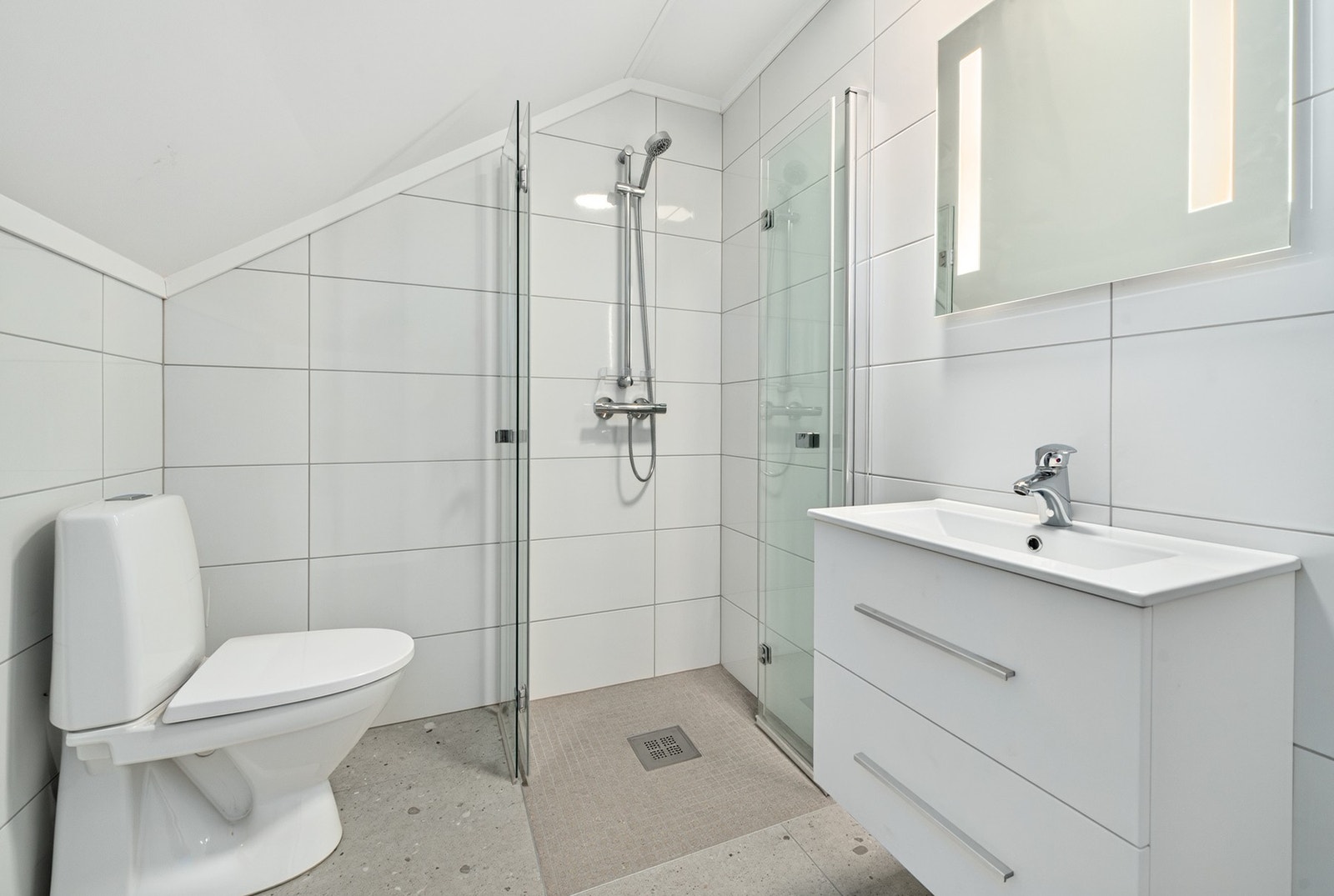Badet er lyst & moderne. Galleribilde