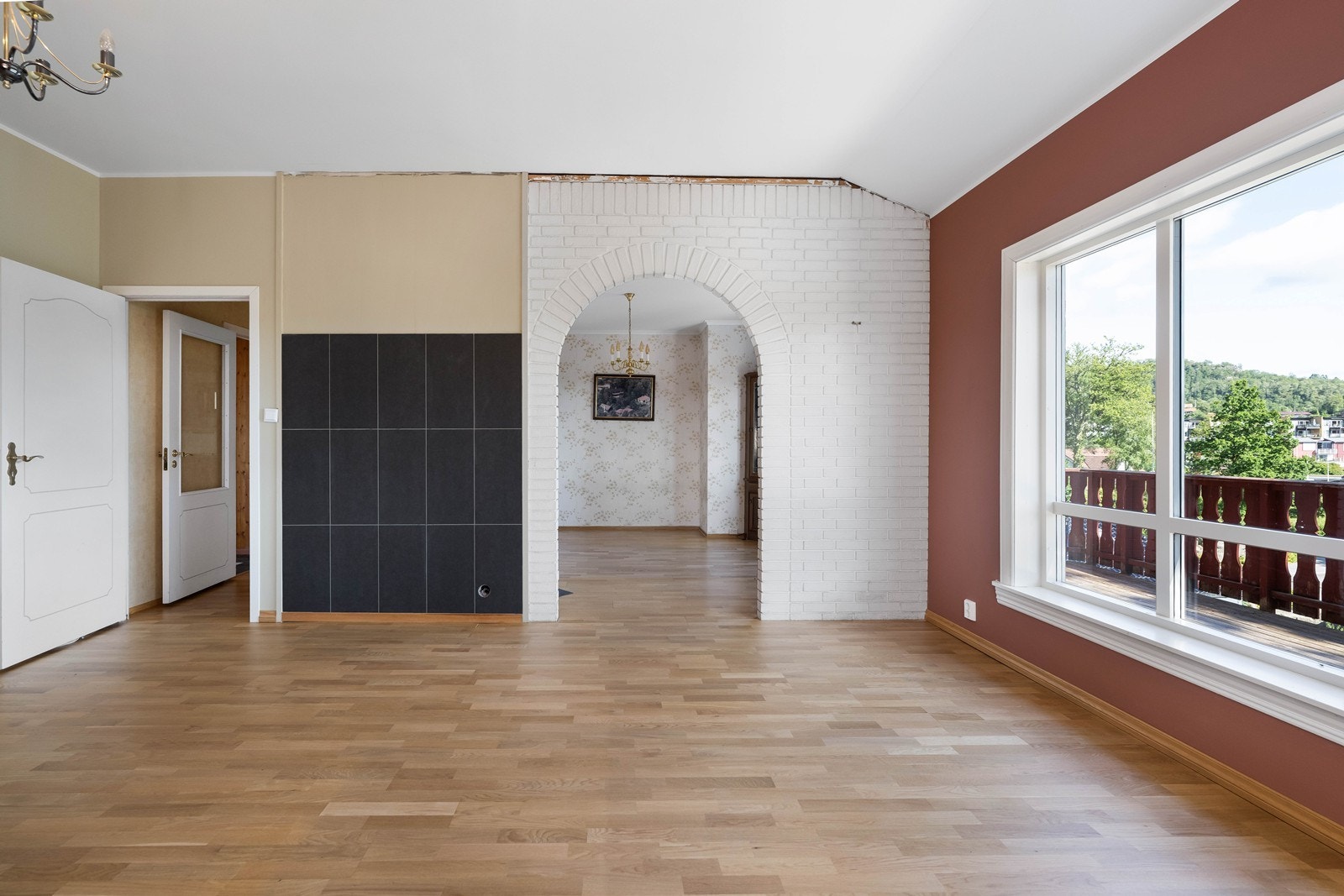 Den åpne stuen gir gode møbleringsmuligheter. Galleribilde