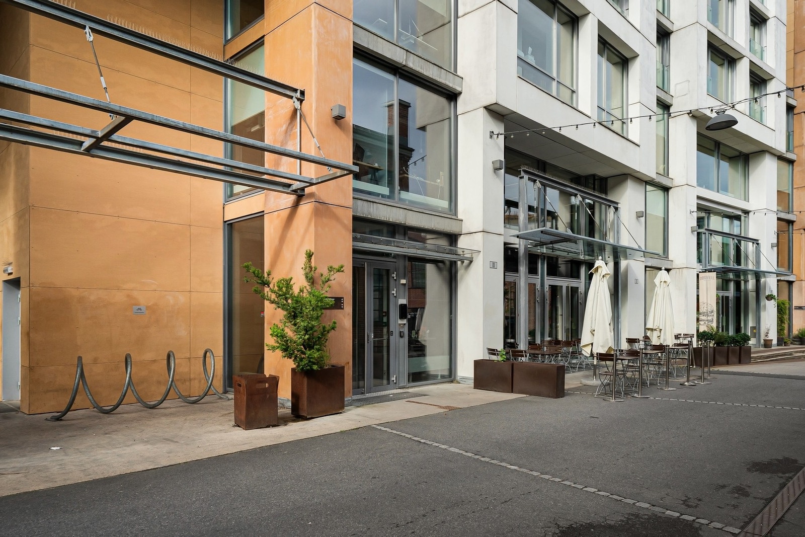 Her møtes du av moderne arkitektur og god standard Galleribilde