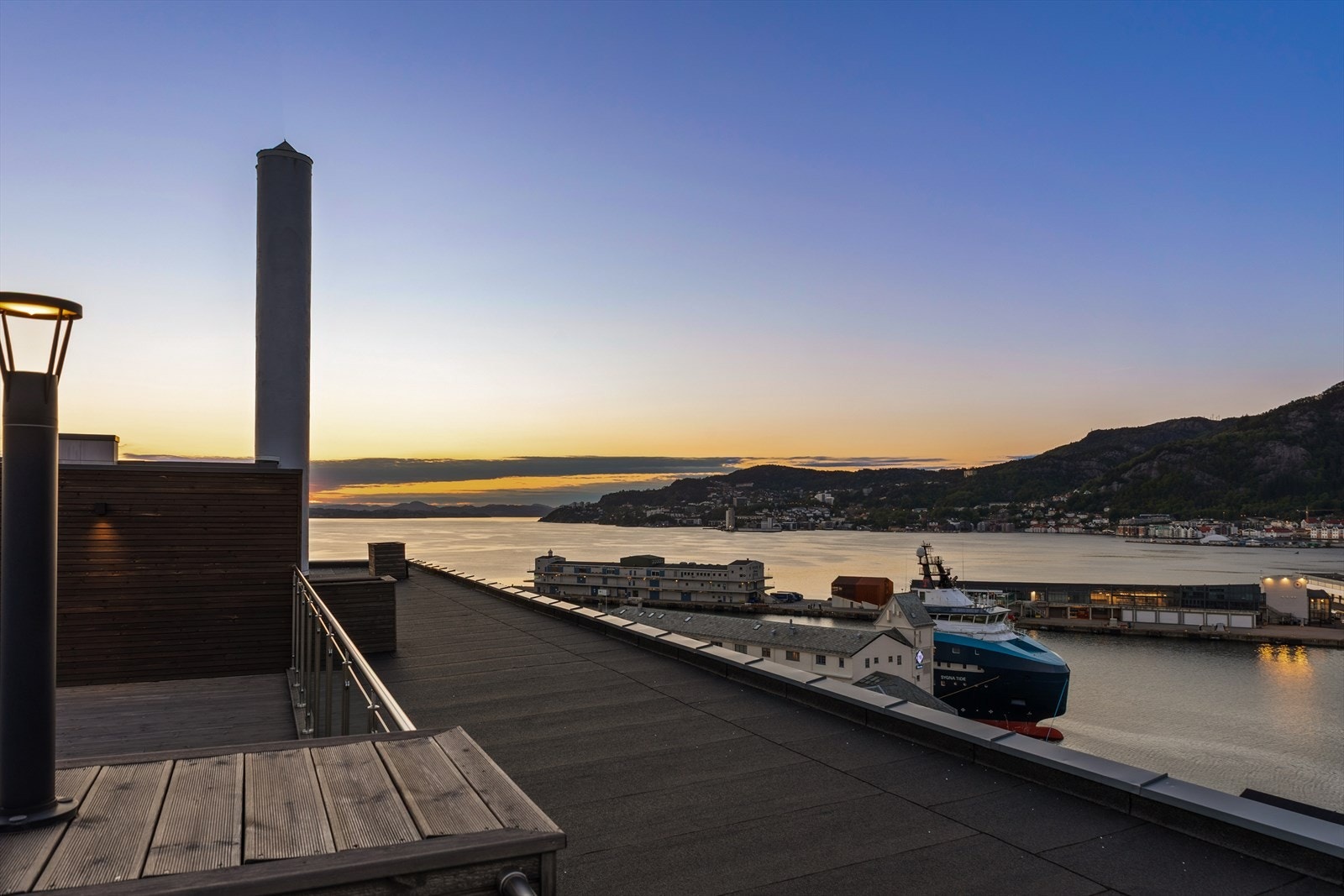 Her kan man få med seg fantastiske solnedganger Galleribilde