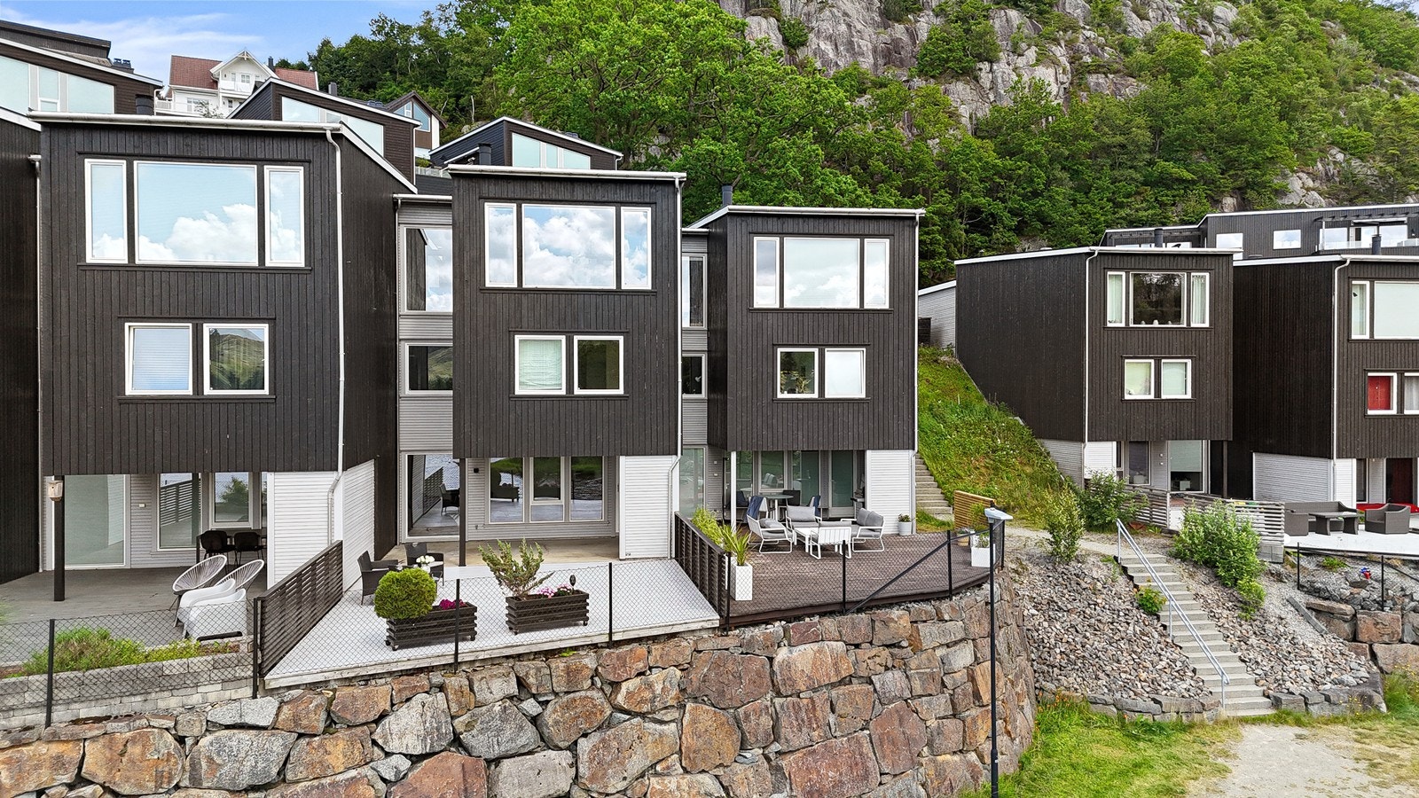 Velkommen til Berlandshagen 12, presentert av Trond Kristoffersen, Aktiv Eiendomsmegling Jæren AS. Foto: Hanne Karlsen Galleribilde