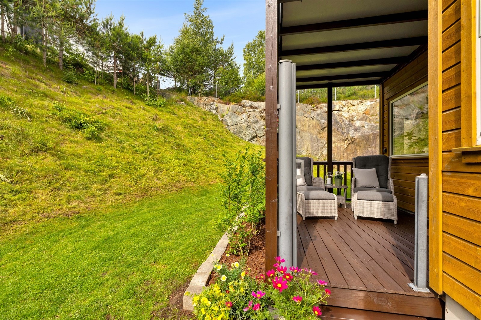 Overbygd terrasse. Galleribilde