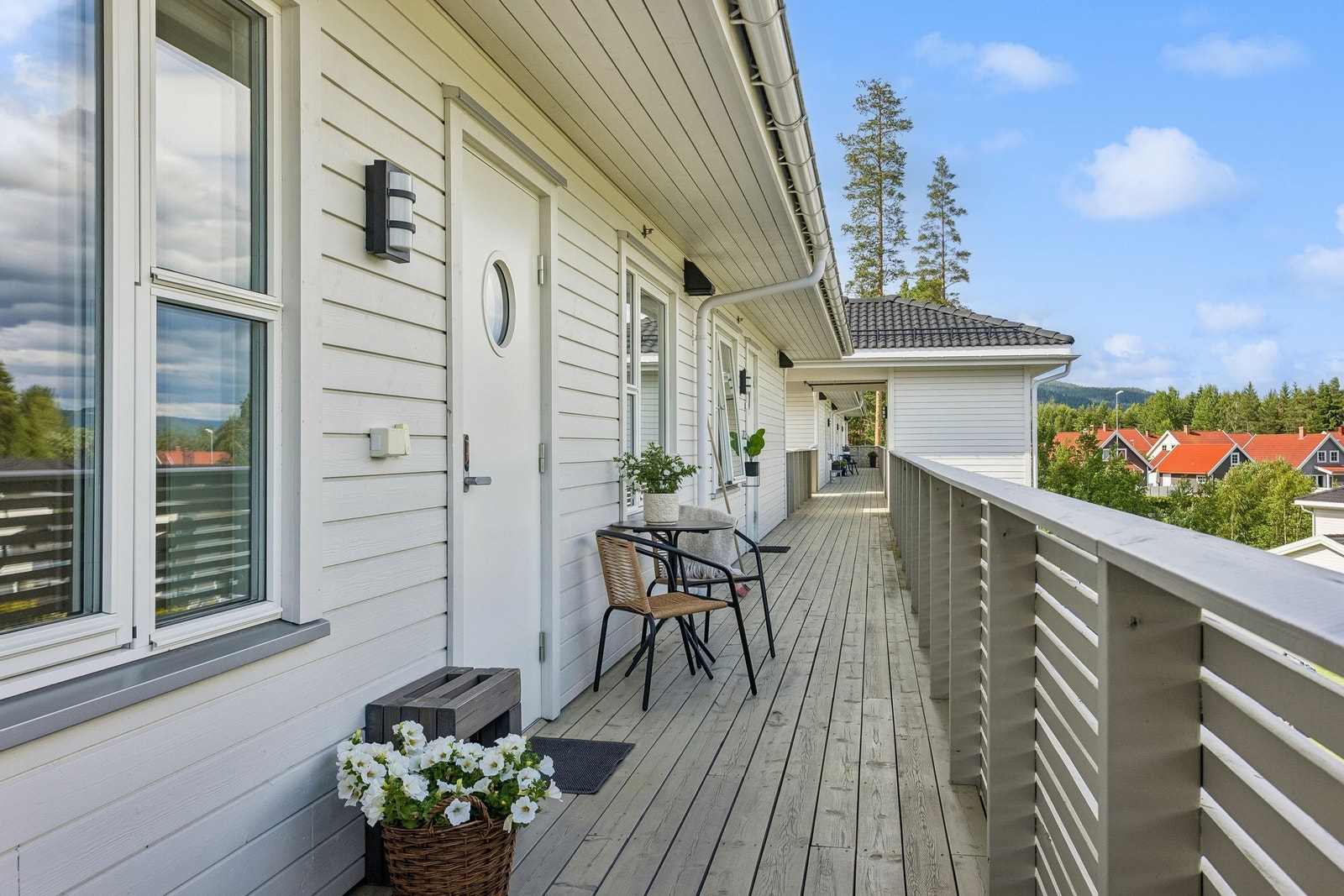 Inngangsparti. Galleribilde