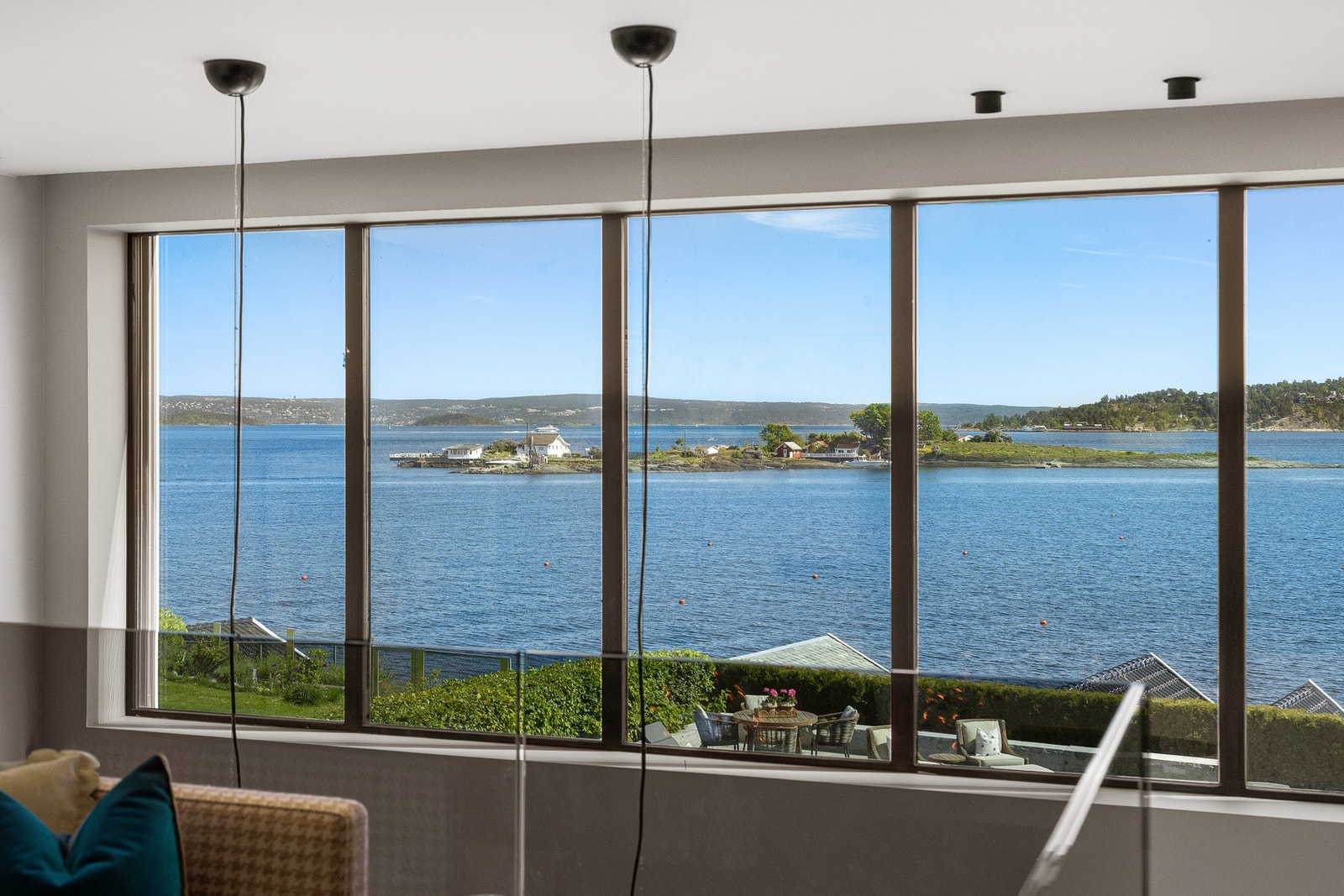 Vinduene er utstyrt med integrerte screens for solskjerming. Galleribilde