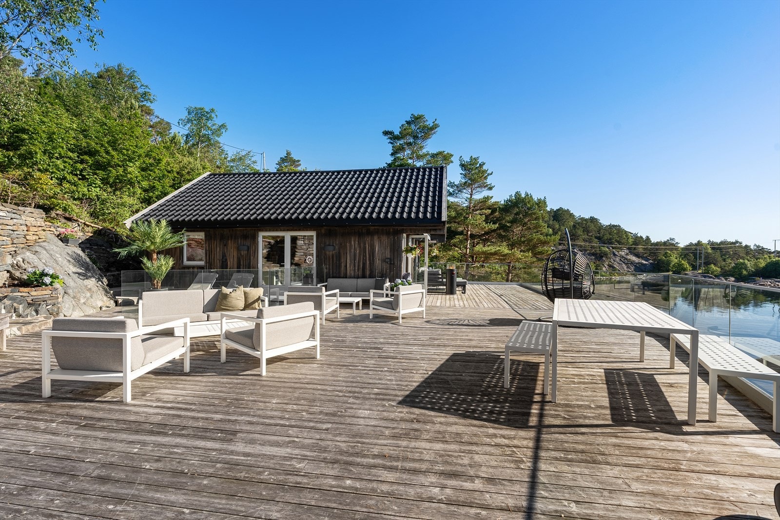 Hytta ble pusset opp i 2017 hvor det blant annet ble lagt nytt tak, kledning og skiftet de fleste vinduer/balkongdører mm. Galleribilde