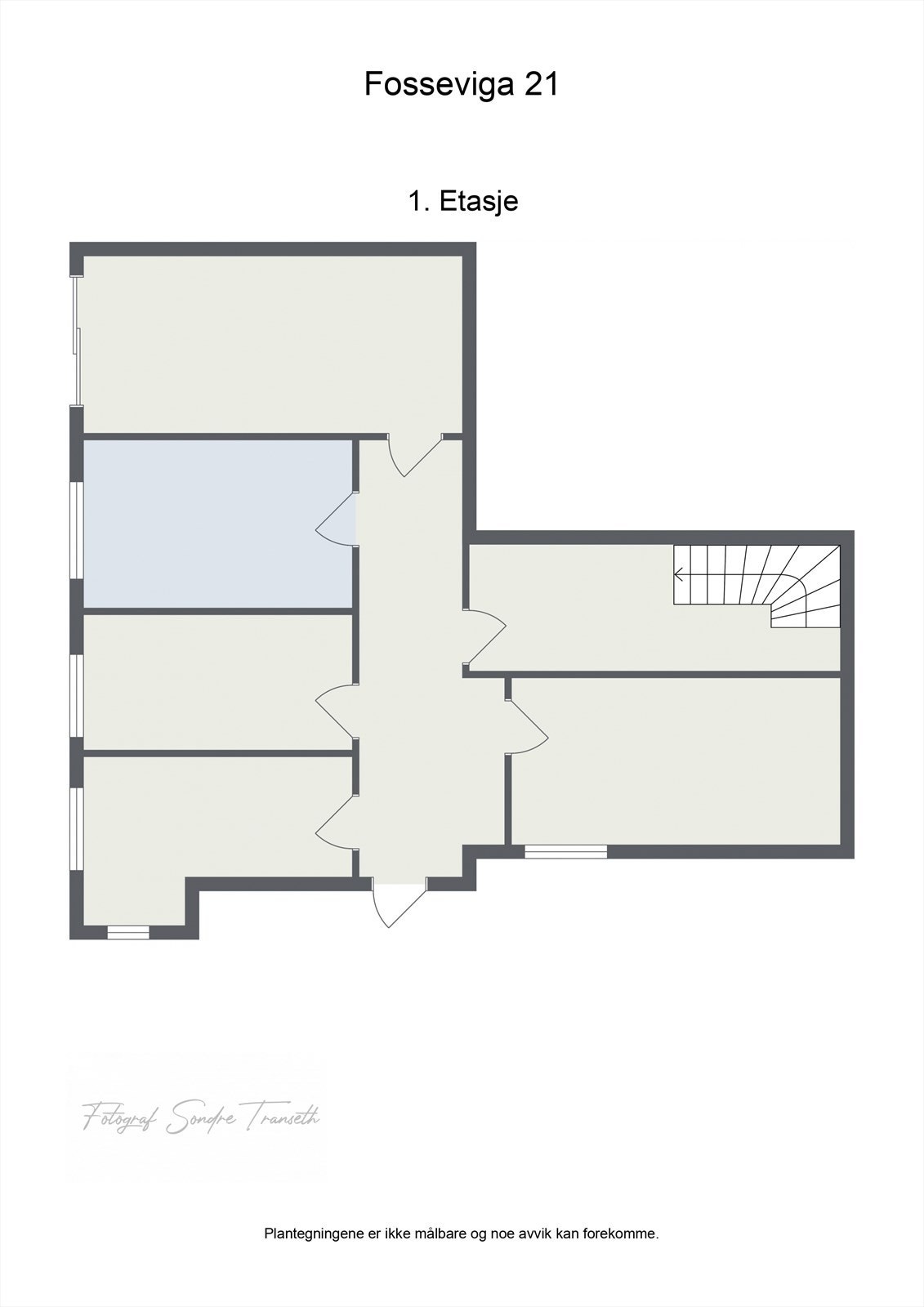 Planløsning underetasje: entre/mellomgang, 3 soverom, bad/vaskerom, innvendig bod, samt trapperom. Galleribilde
