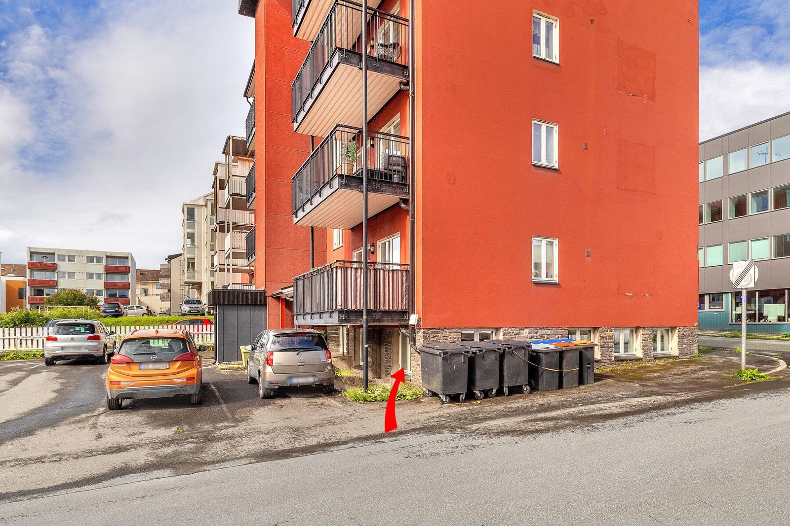 Nytt tak og takrenner ble montert i 2009. Galleribilde