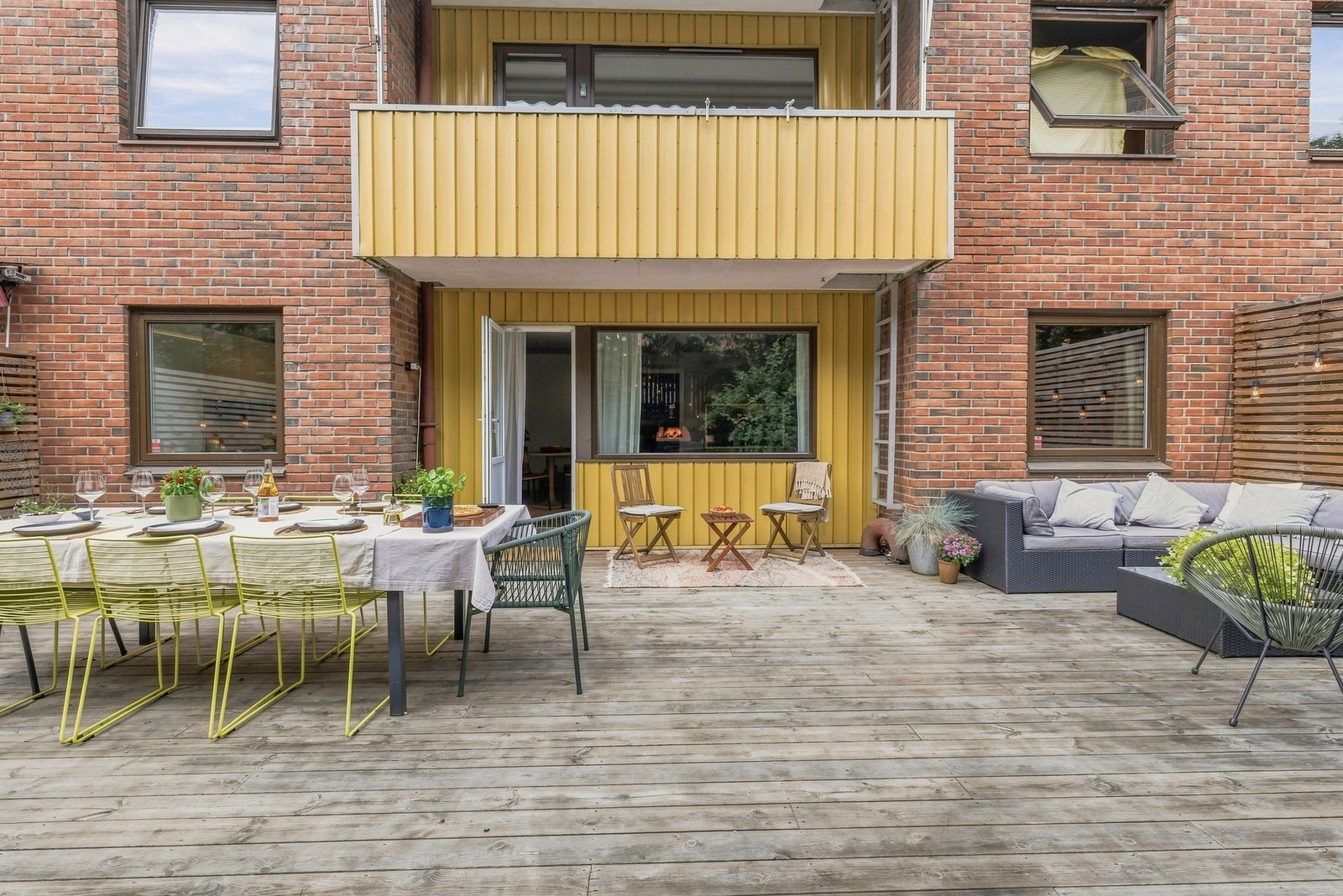 Her kan du trekke deg tilbake i grønne og lune omgivelser, til en uteplass som fort blir en naturlig favoritt. Galleribilde