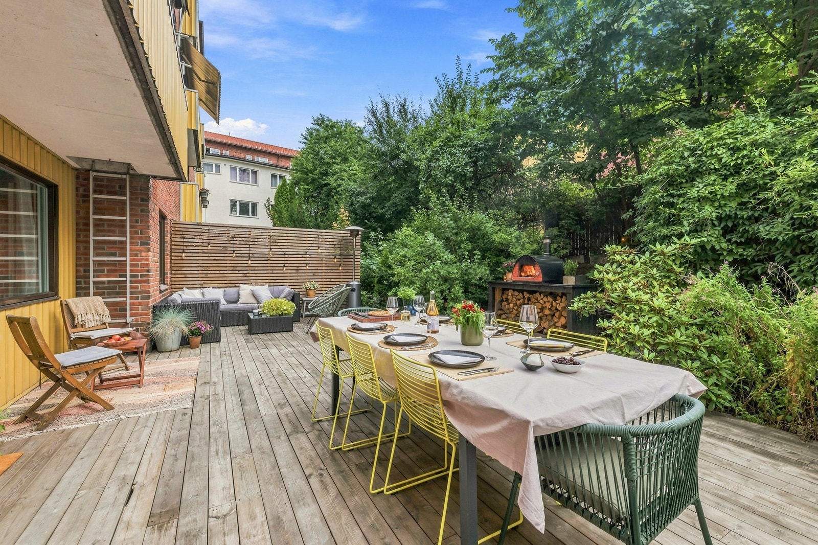 Arkitektoppusset og sjelden 2-roms med skjermet markterrasse på 48 m²|
Foto: Marika Mørkestøl Galleribilde