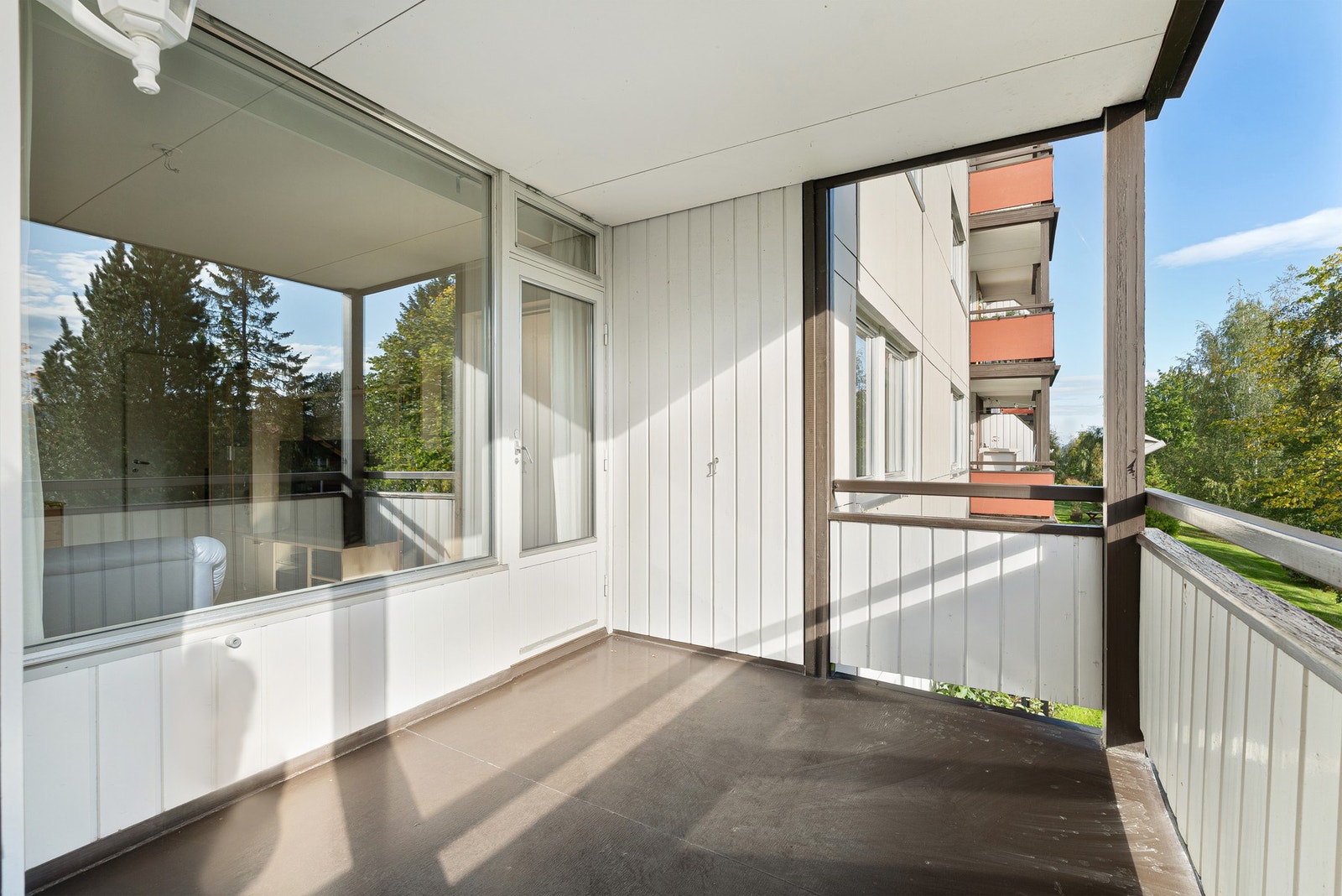 God plass til utemøbler, grill m.m. Galleribilde