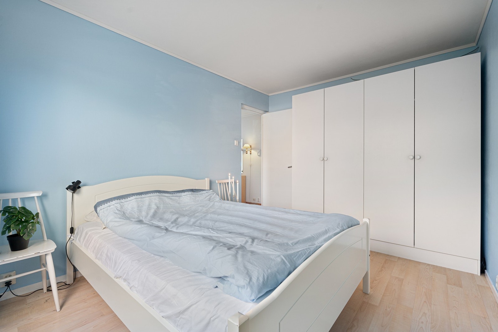 Hovedsoverommet er på ca. 11,3m² med god plass til ønsket møblement. Galleribilde