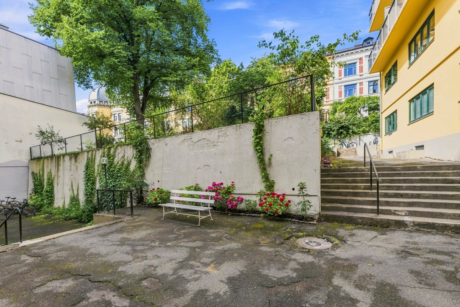 - Innergård - Galleribilde
