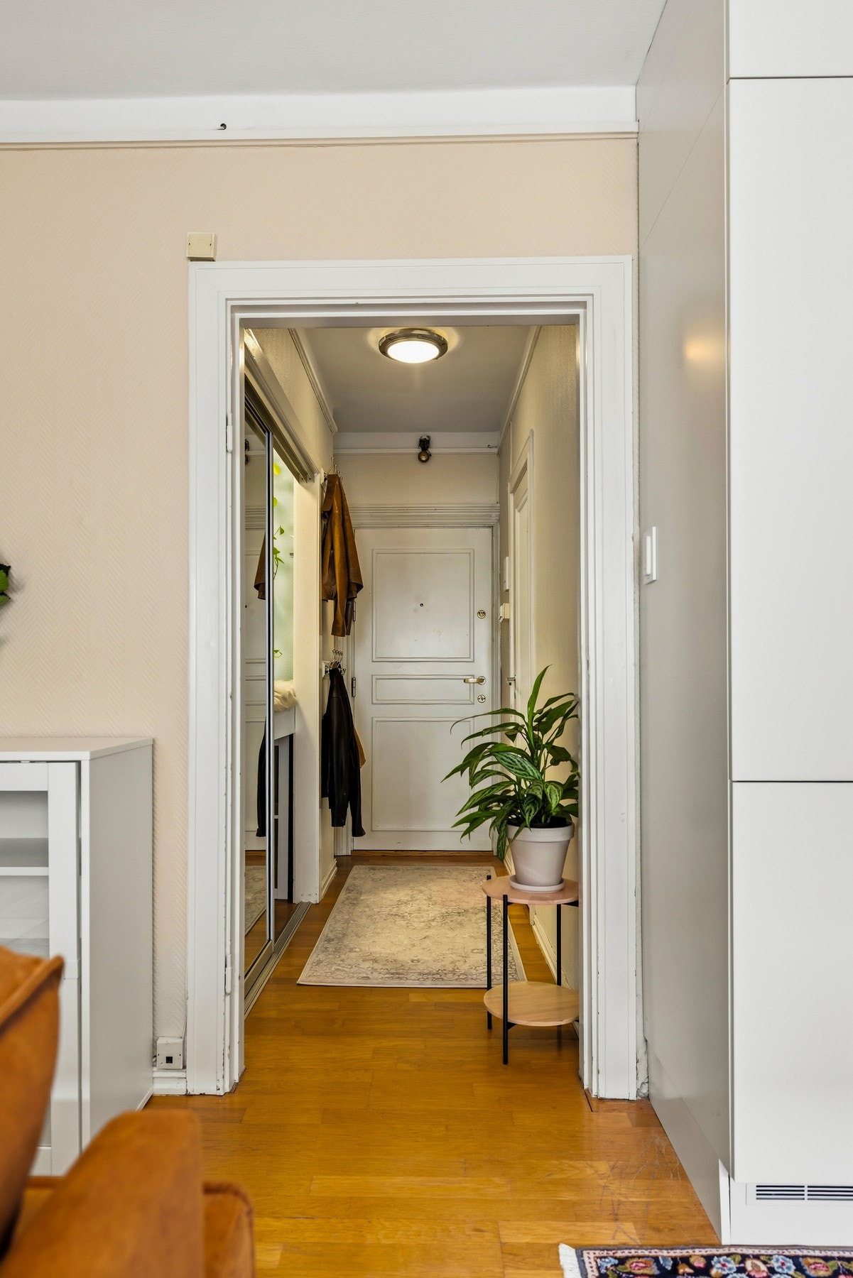 - Leiligheten disponerer har en kjeller bod og en loftsbod - Galleribilde