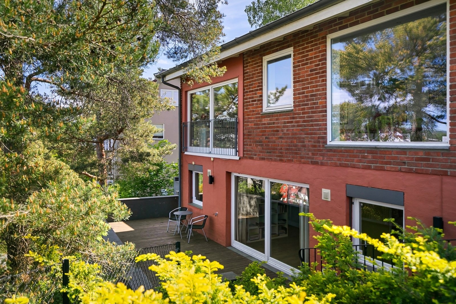 Hele eiendommen er opparbeidet av landskapsarkitekt Galleribilde