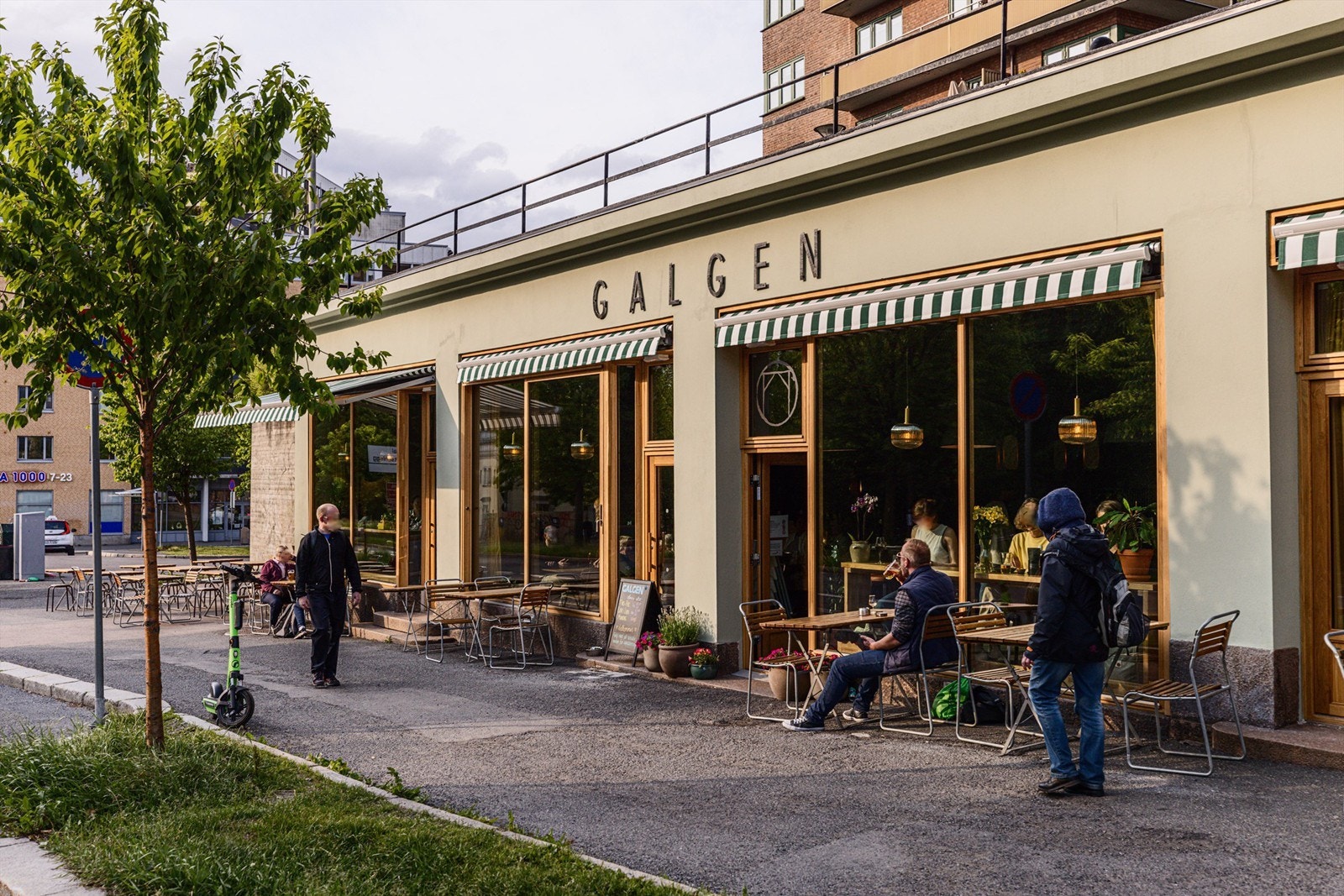Deler av næringslokalene som borettslaget eier ble renovert i 2025 og huser nå blant annet nabolagsrestauranten Galgen Galleribilde