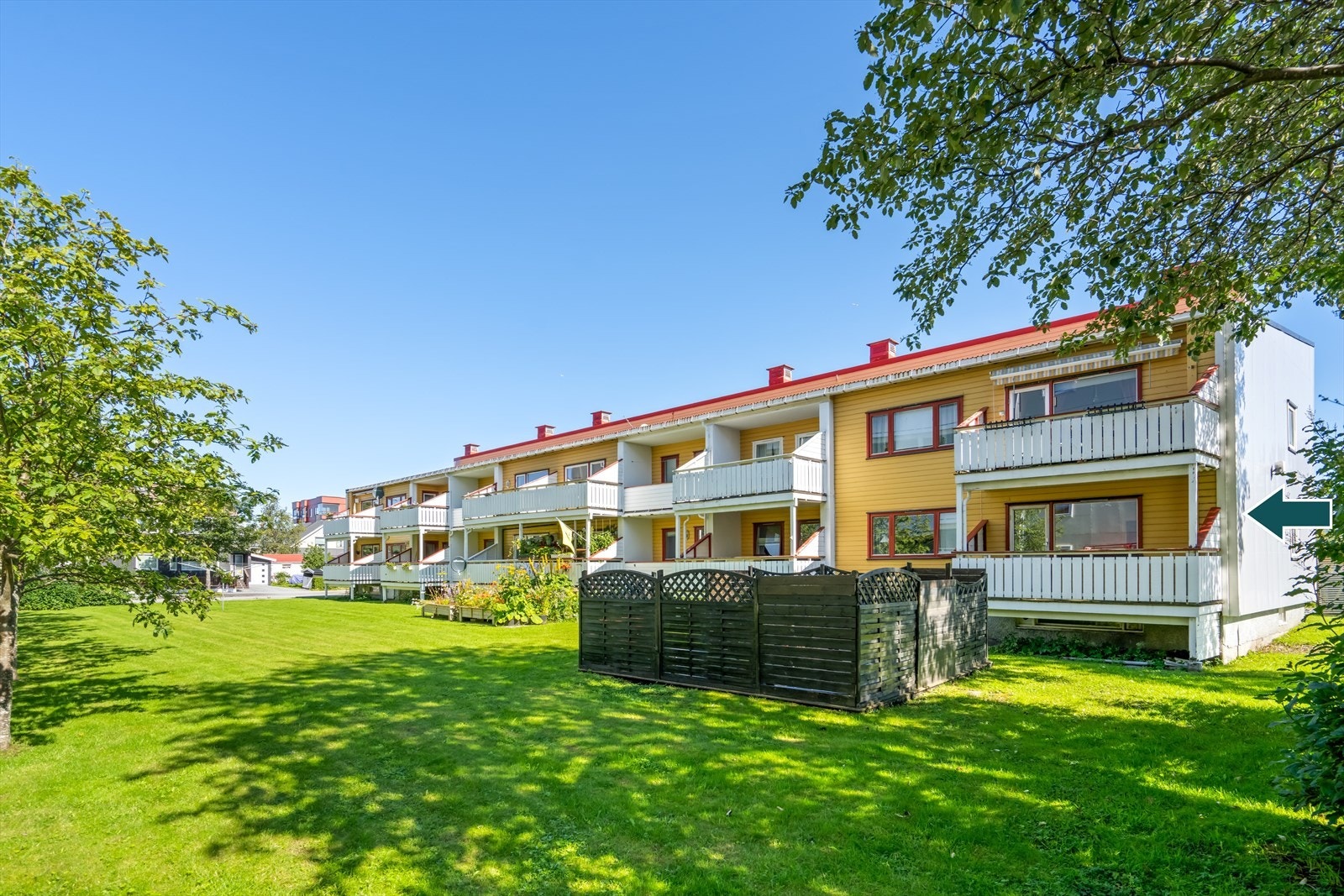 Dette er en seniorleilighet (55+) i Parkheimen Borettslag som har velholdte og hyggelige uteområder for beboerne. Galleribilde