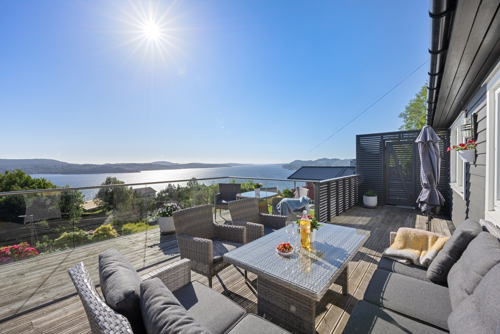 Her får man to flotte terrasser, og denne er på hele ca. 37 m². Galleribilde