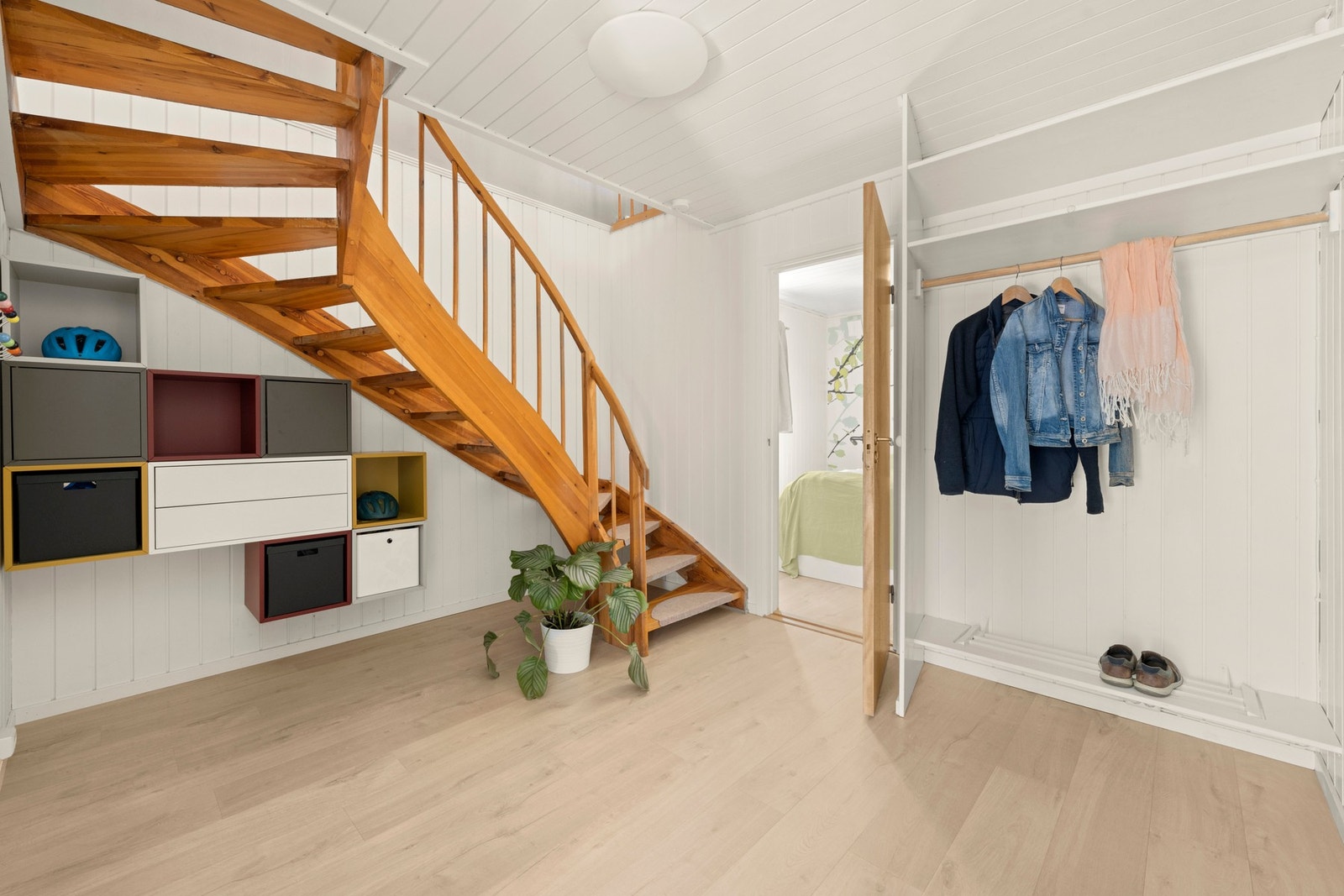 Romslig trappegang Galleribilde