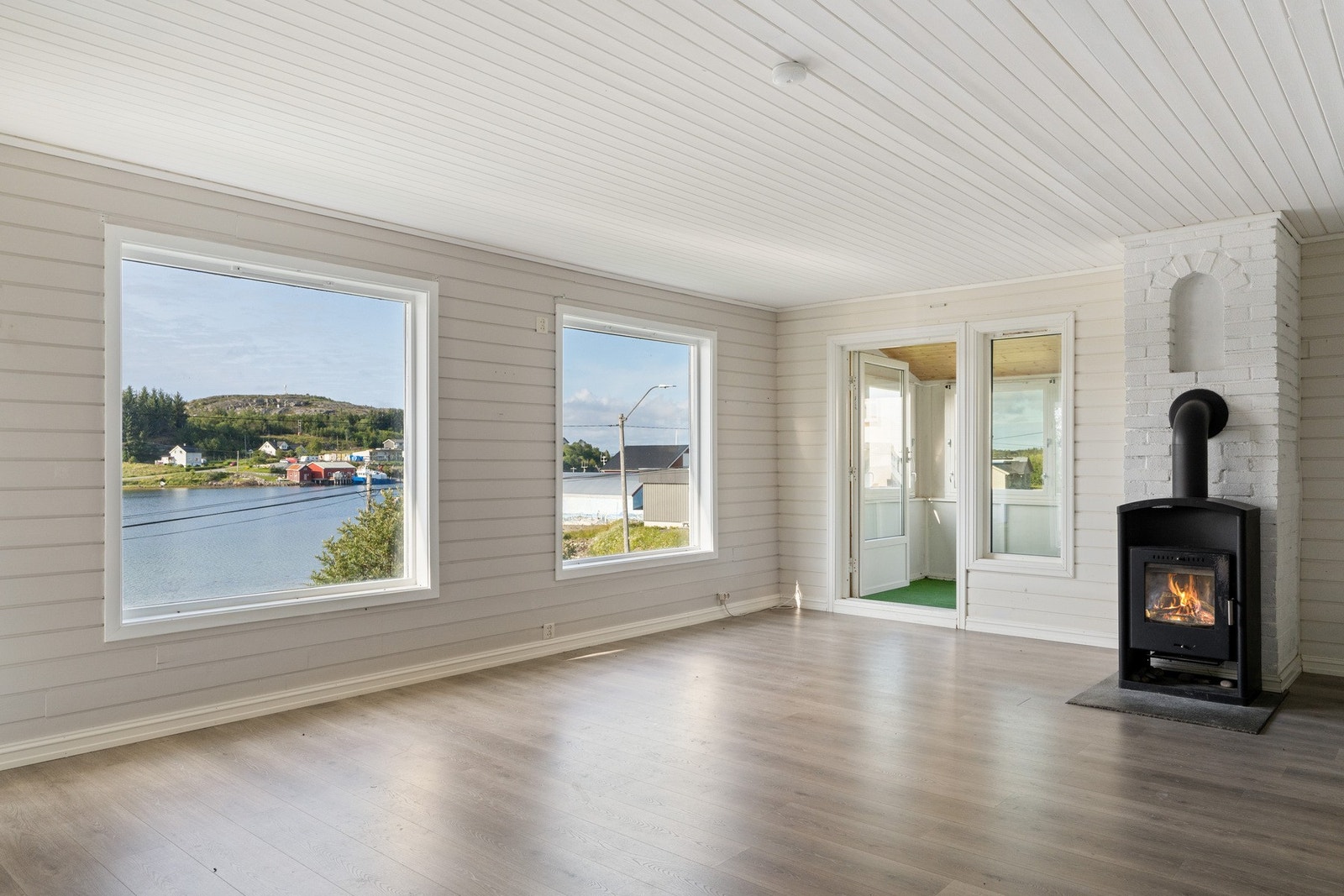Vedovn er godt å ha til høsten og vinteren. Galleribilde
