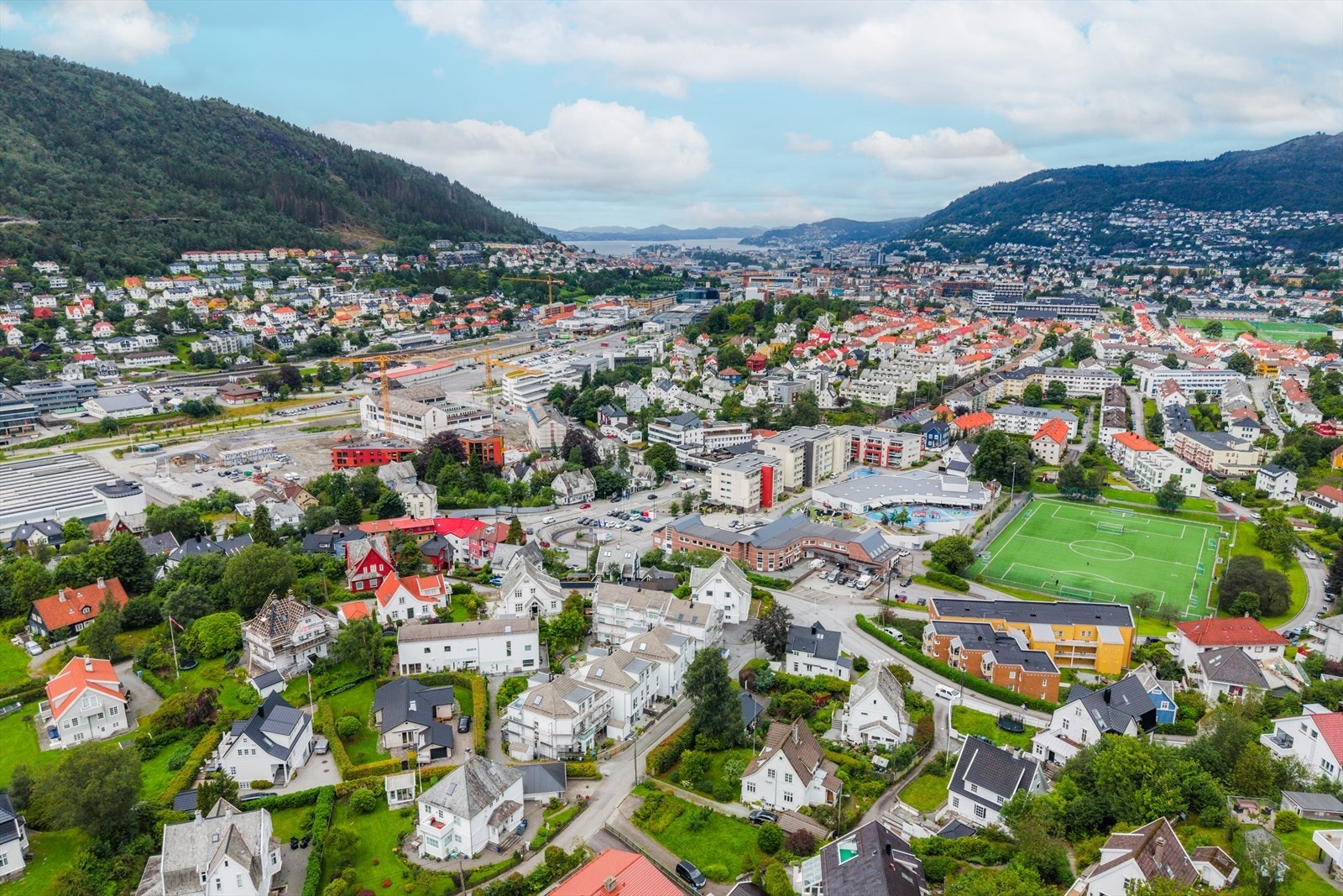Daglige gjøremål er enkle med Rema 1000 Wergeland et steinkast fra boligen. Like ved finner man også SATS Wergeland. Galleribilde
