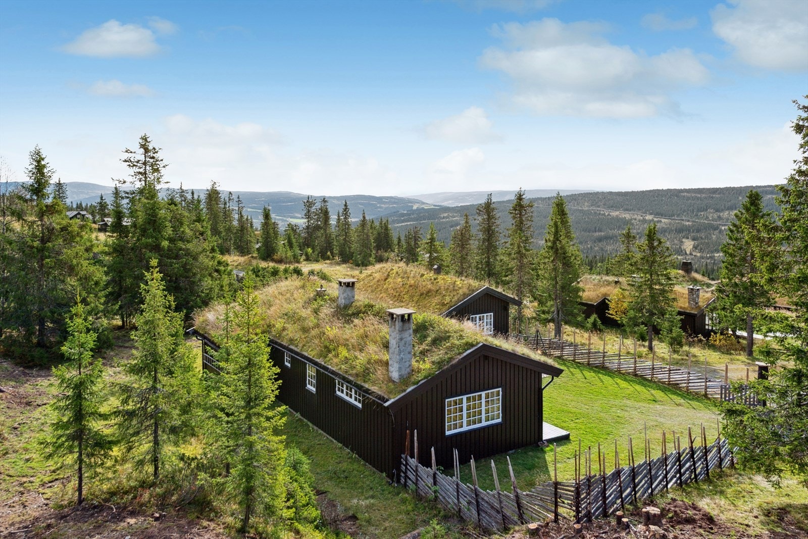 Flott fritidsbolig i vakre og naturskjønne omgivelser i Skeikampen. Galleribilde