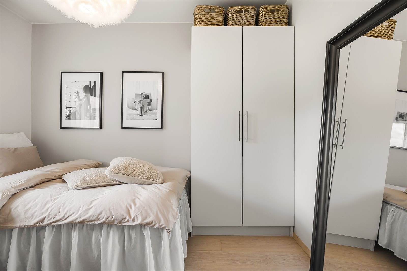 Også dette soverommet er utstyrt med garderobeskap. Galleribilde