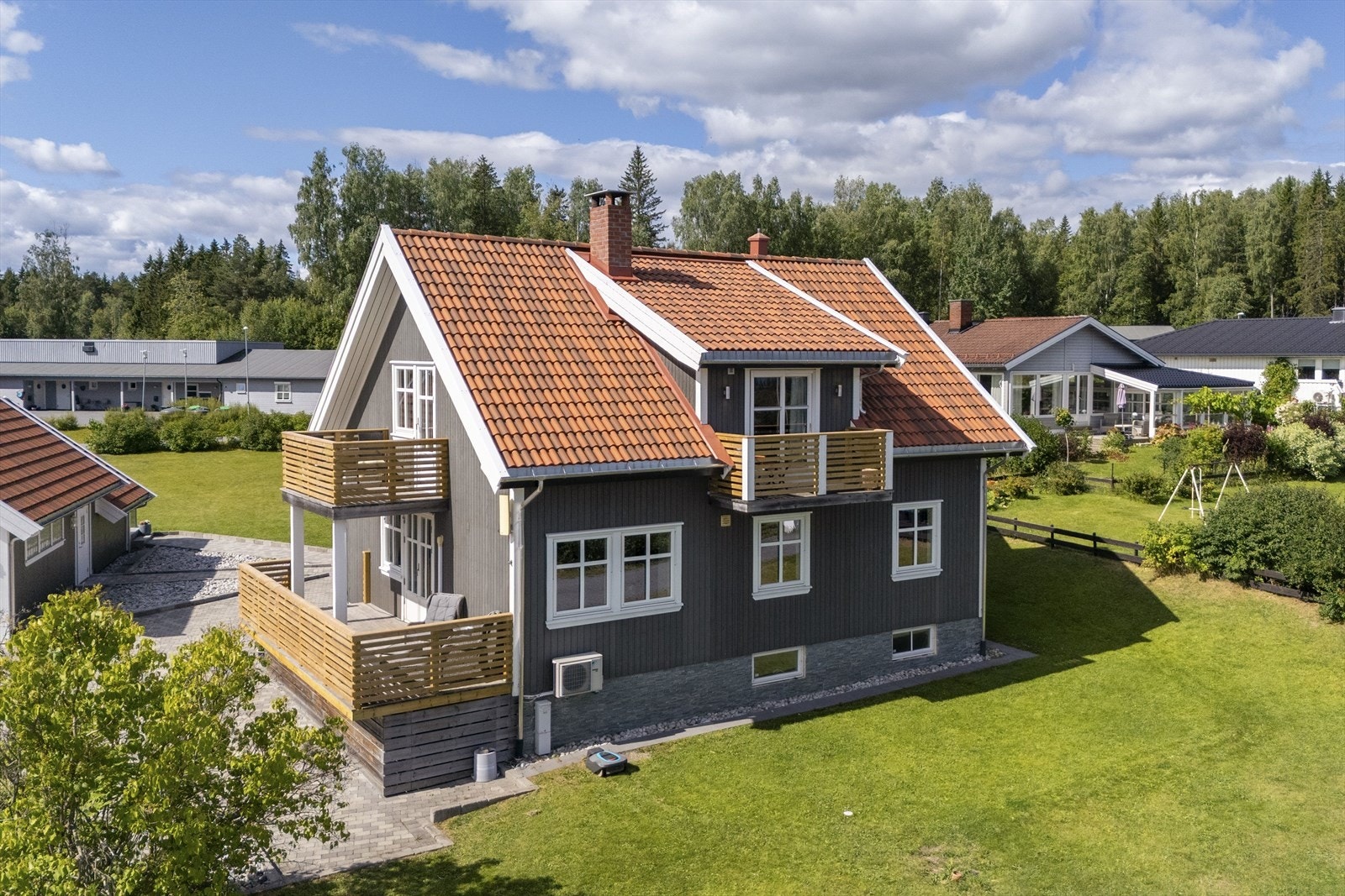 Østsiden av boligen. Galleribilde