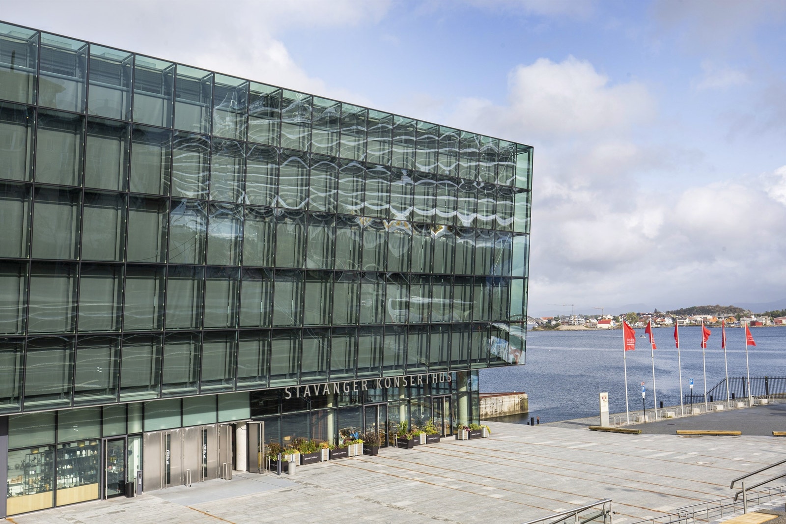 Stavanger Konserthus og Vågen ligger innen kort gangavstand. Galleribilde