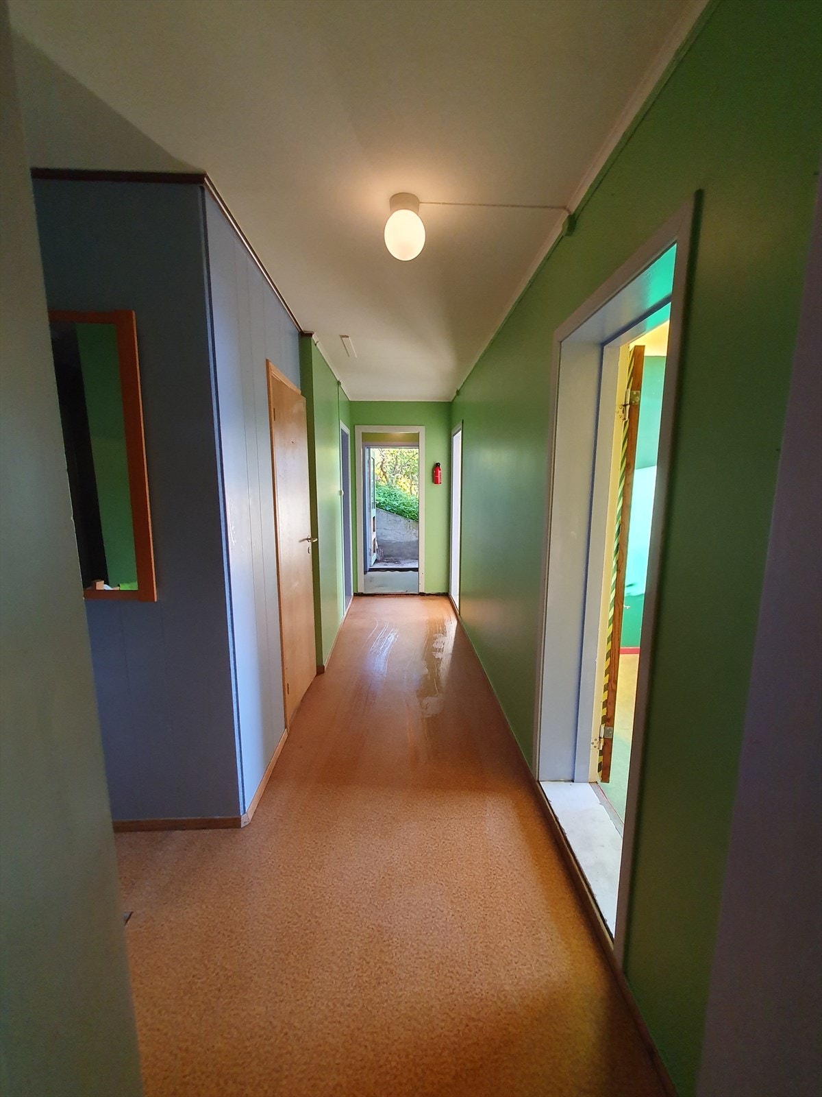 Gang underetasje Galleribilde