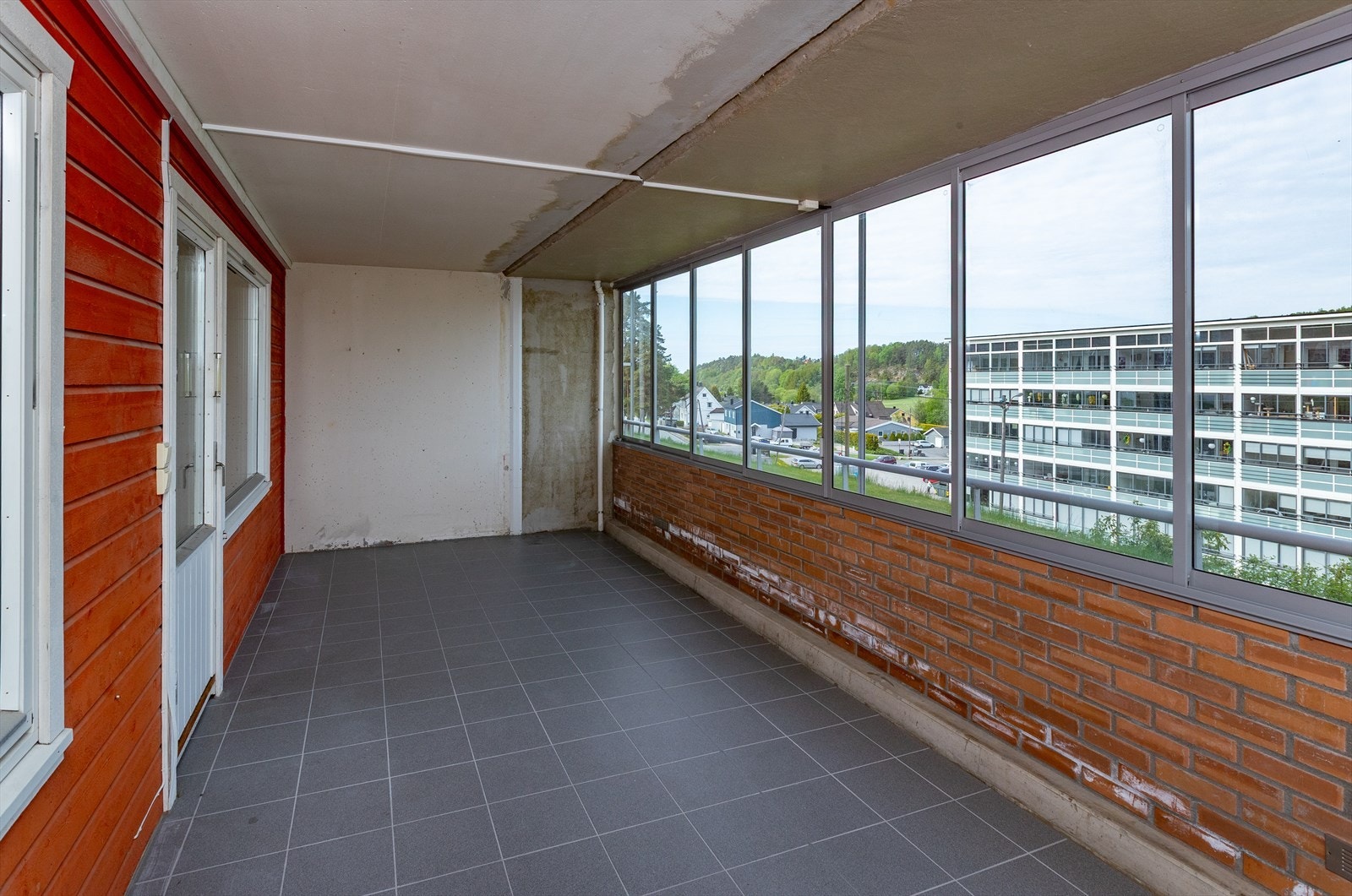 Balkongen har god romslighet og gir muligheter for ulike anvendelser. Galleribilde